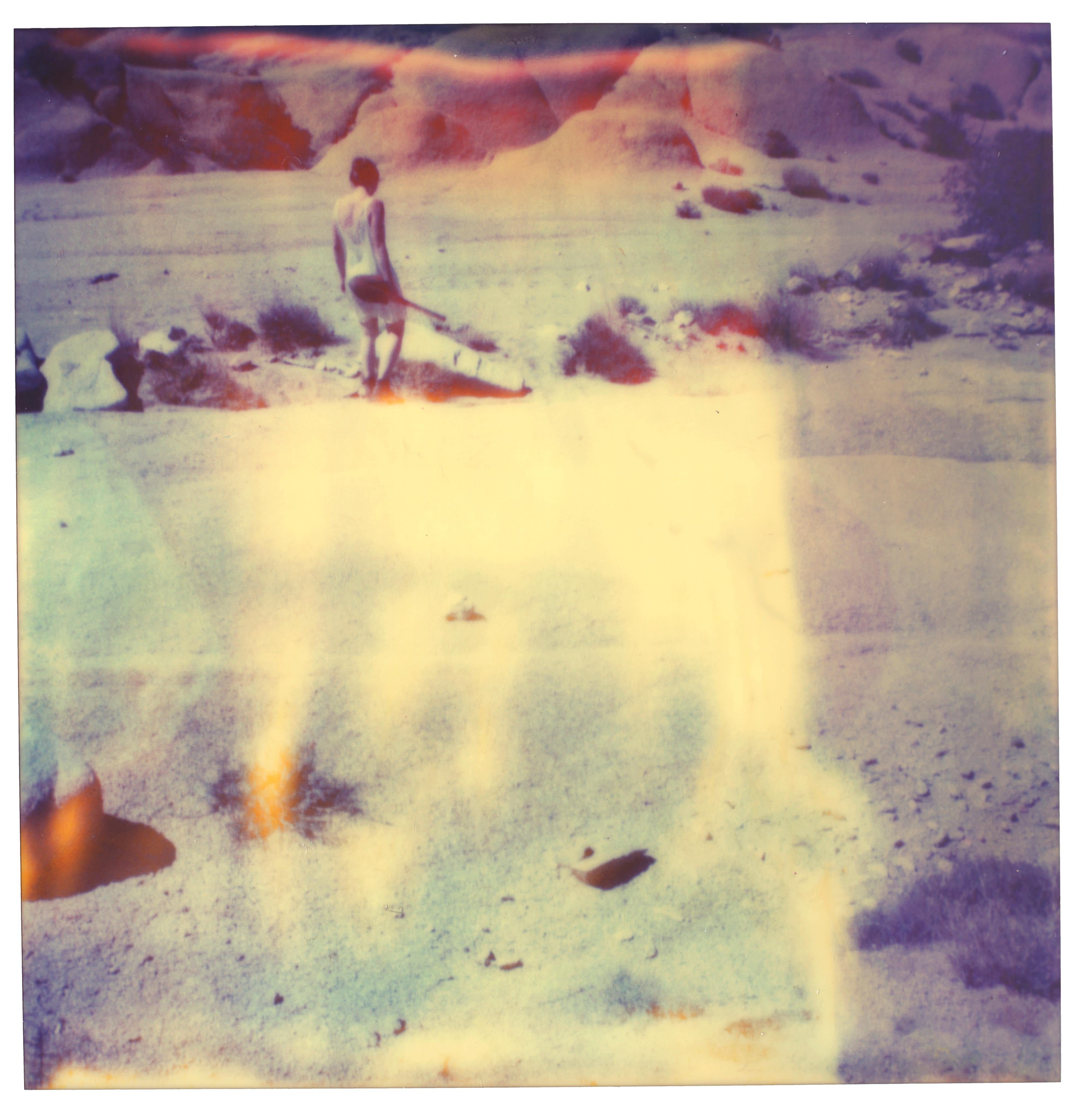 Buried - 8 pezzi - Contemporaneo, Figurativo, scaduto, Polaroid, analogico in vendita 1
