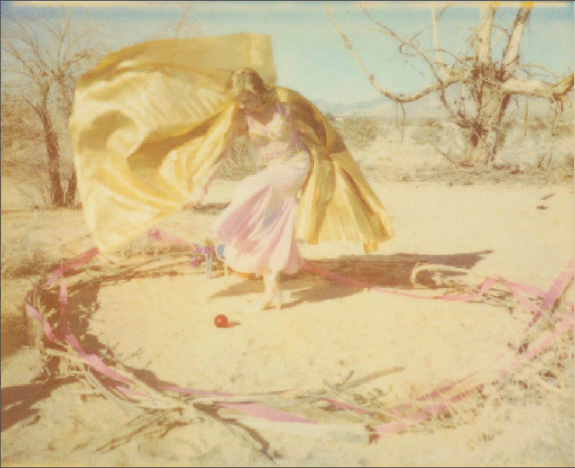 Stefanie Schneider Color Photograph - Circle of Magic - 29 Palms, CA, analog, Edition 3/5, 125x156cm