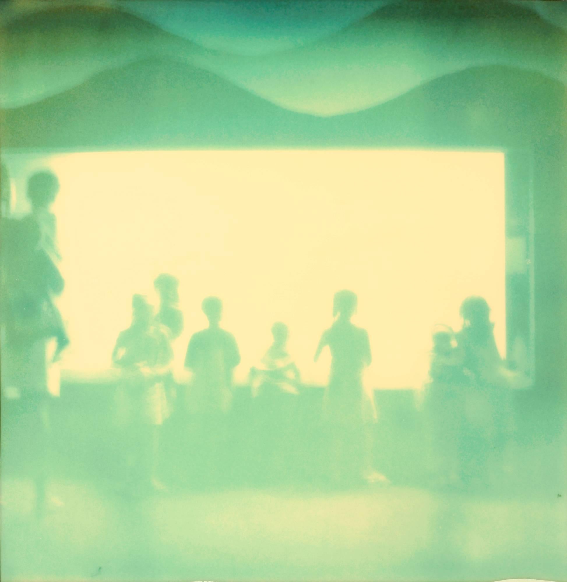Stefanie Schneider Color Photograph – Coney Island (Stay) –  Zeitgenössisches, 21. Jahrhundert, Polaroid