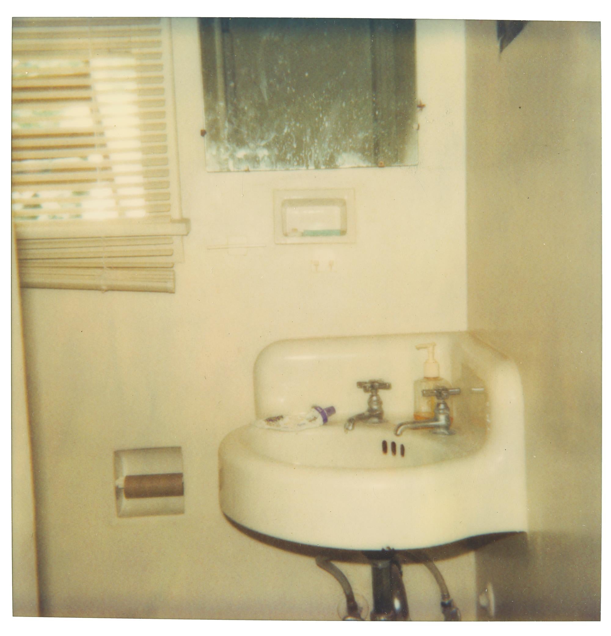 Stefanie Schneider Color Photograph - Corner Sink (29 Palms, CA) - Polaroid, Contemporary, 20th Century