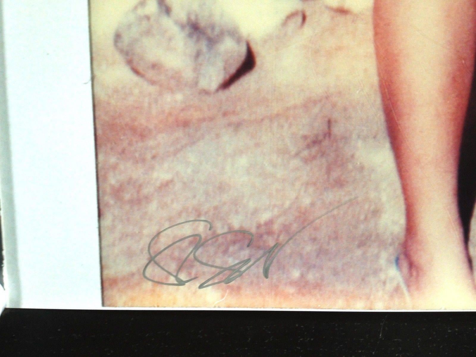 Daisy y Austen delante del Trailer - basado en una Polaroid Original - Prueba en venta 2