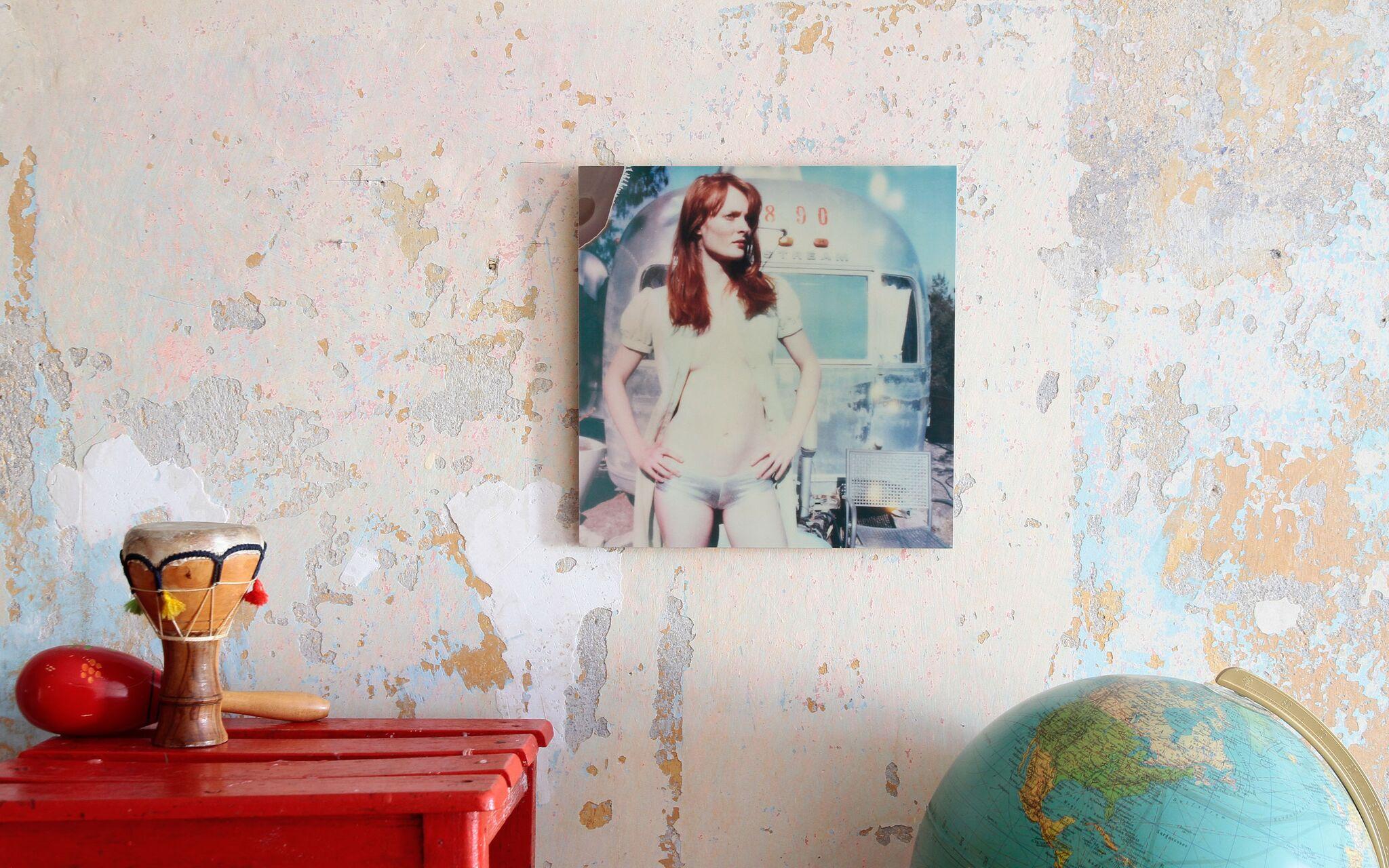 Daisy in front of Trailer (Till Death do Us Part ) 30x30cm, + Soundtrack LP 3