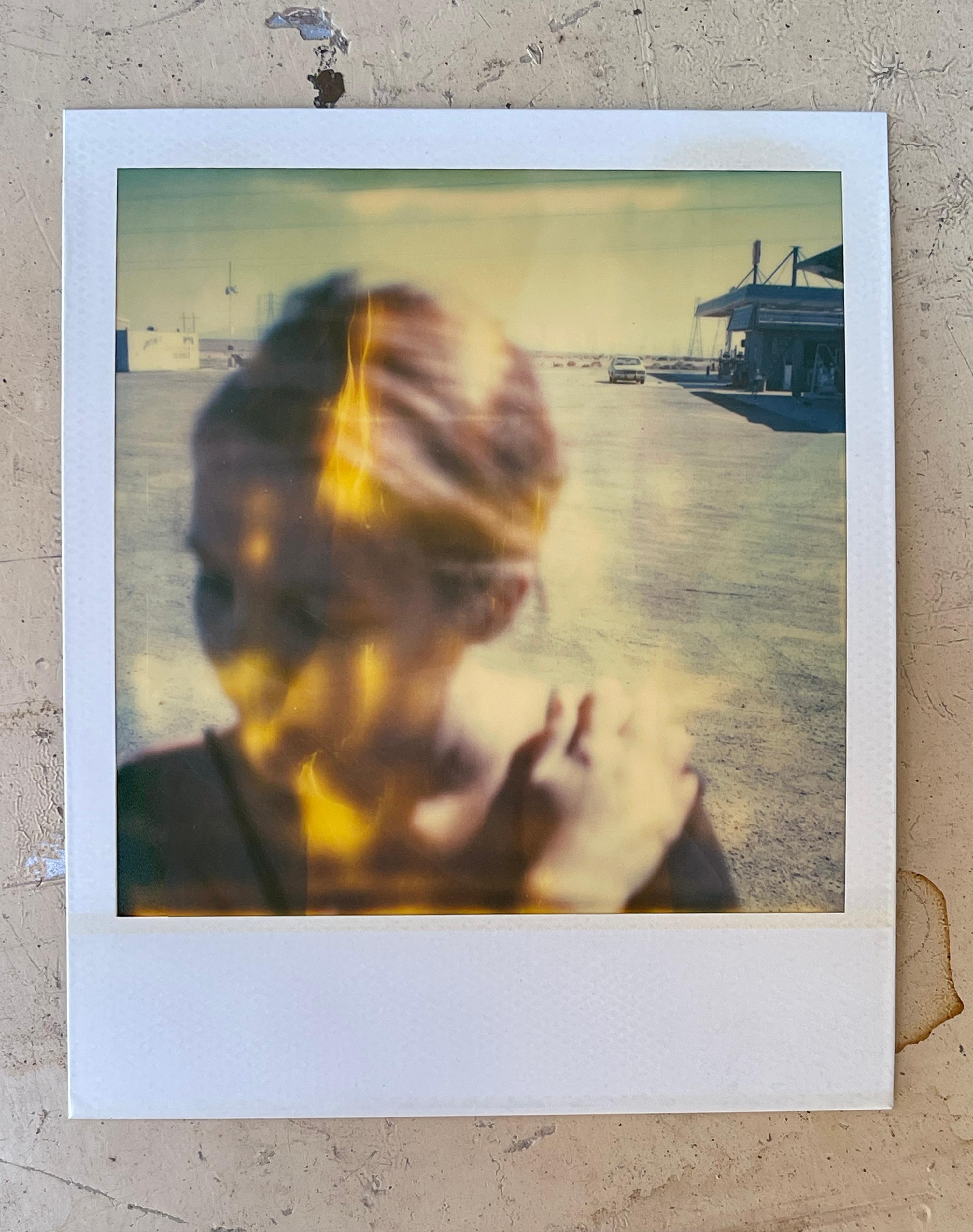 polaroid white streaks