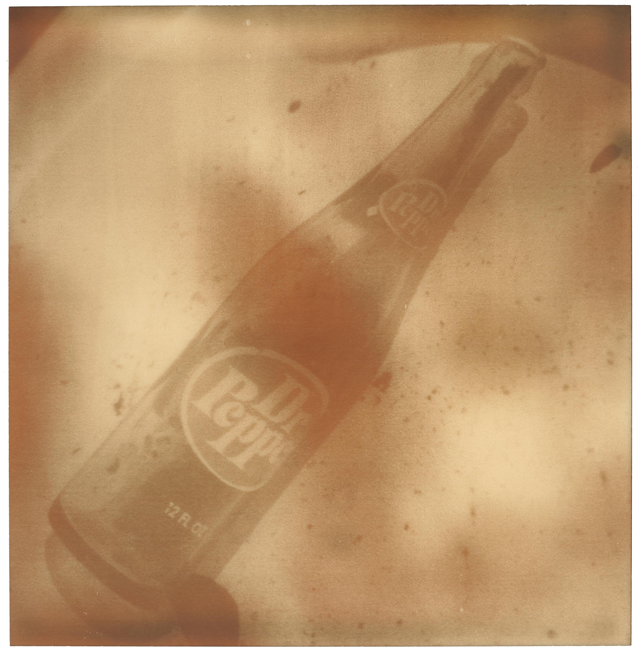 Dr. Pepper (Oxana's 30th Birthday) - Contemporary, Landschaft, Polaroid, abgelaufen