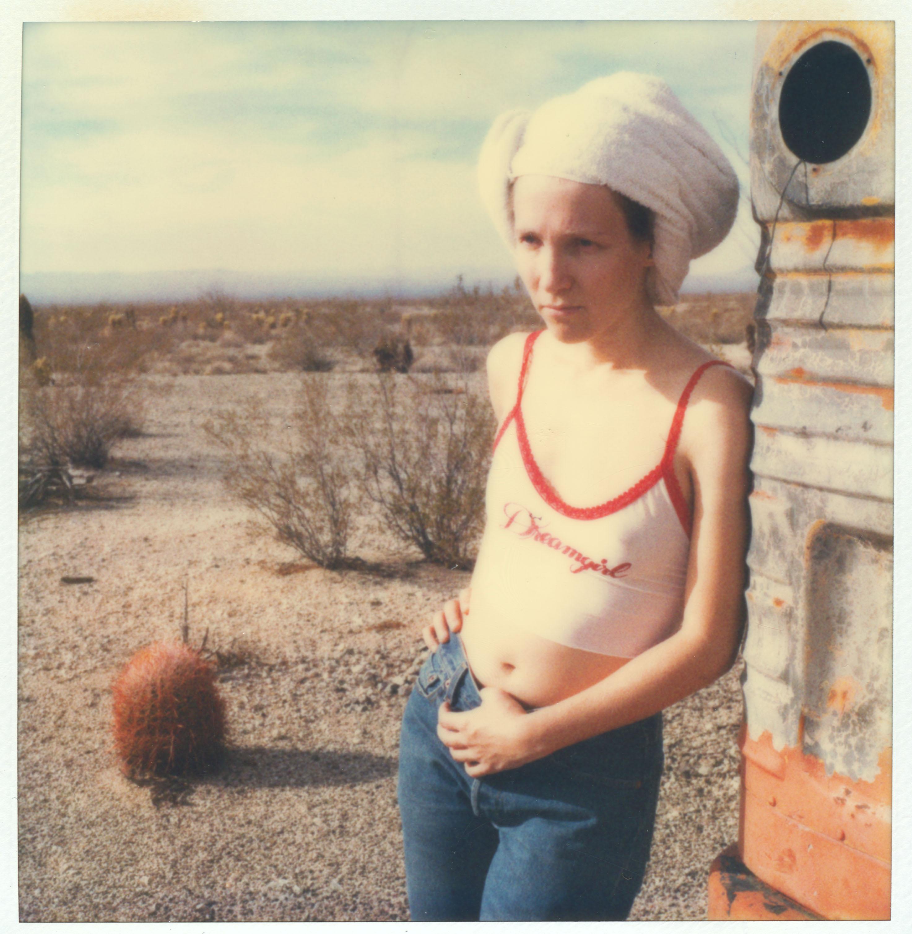 Color Photograph Stefanie Schneider - Dreamgirl (29 Palms, CA)