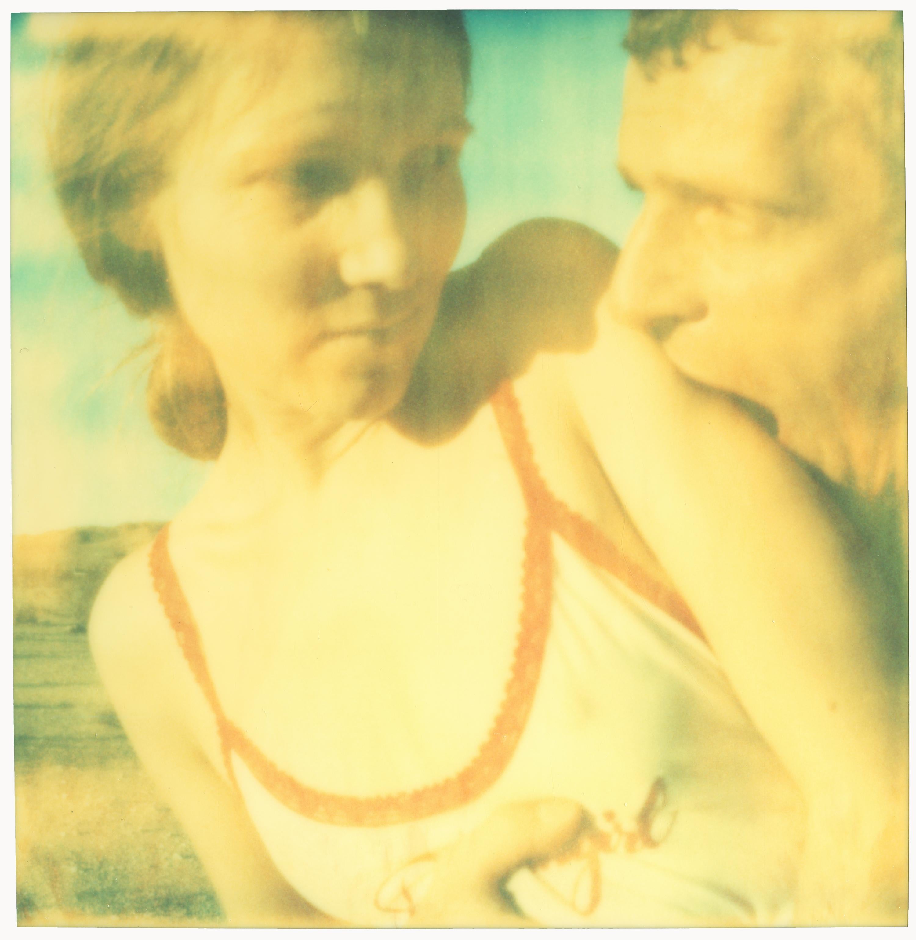 Dreamgirl (trittico) - analogico, Polaroid, Contemporaneo, 21° secolo, Colore - Photograph di Stefanie Schneider