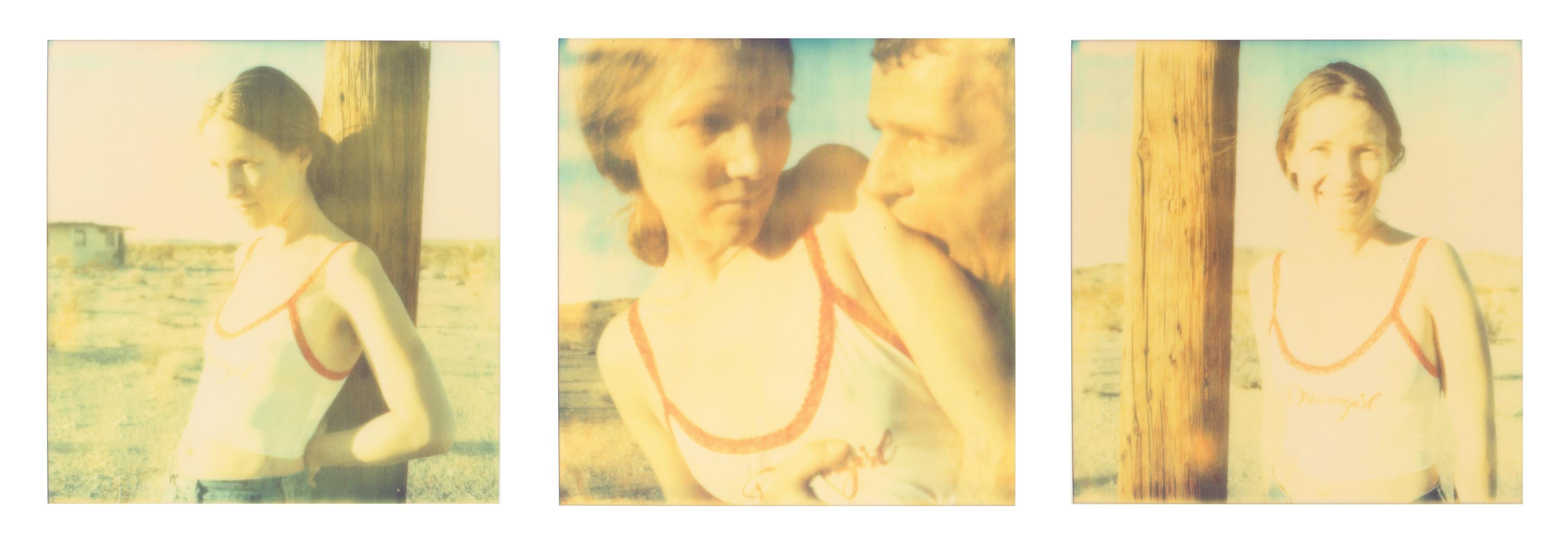 La ragazza dei sogni (Stranger than Paradise) - 2000

Edizione di 10
3 x 58x56 x 0,1 cm, 
58 x 188 cm installato.
3 stampe analogiche a C, stampate a mano dall'artista.
basato sulle 3 Polaroid. 
Etichetta e firma.
Inventario dell'artista n.