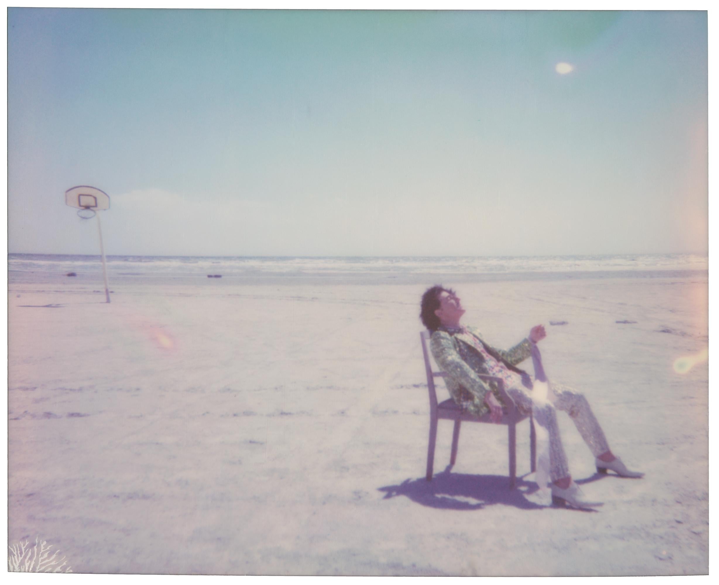 Stefanie Schneider Color Photograph – Ensign Broderick I (Ensign Broderick Aufnahme „Blood Crush“)