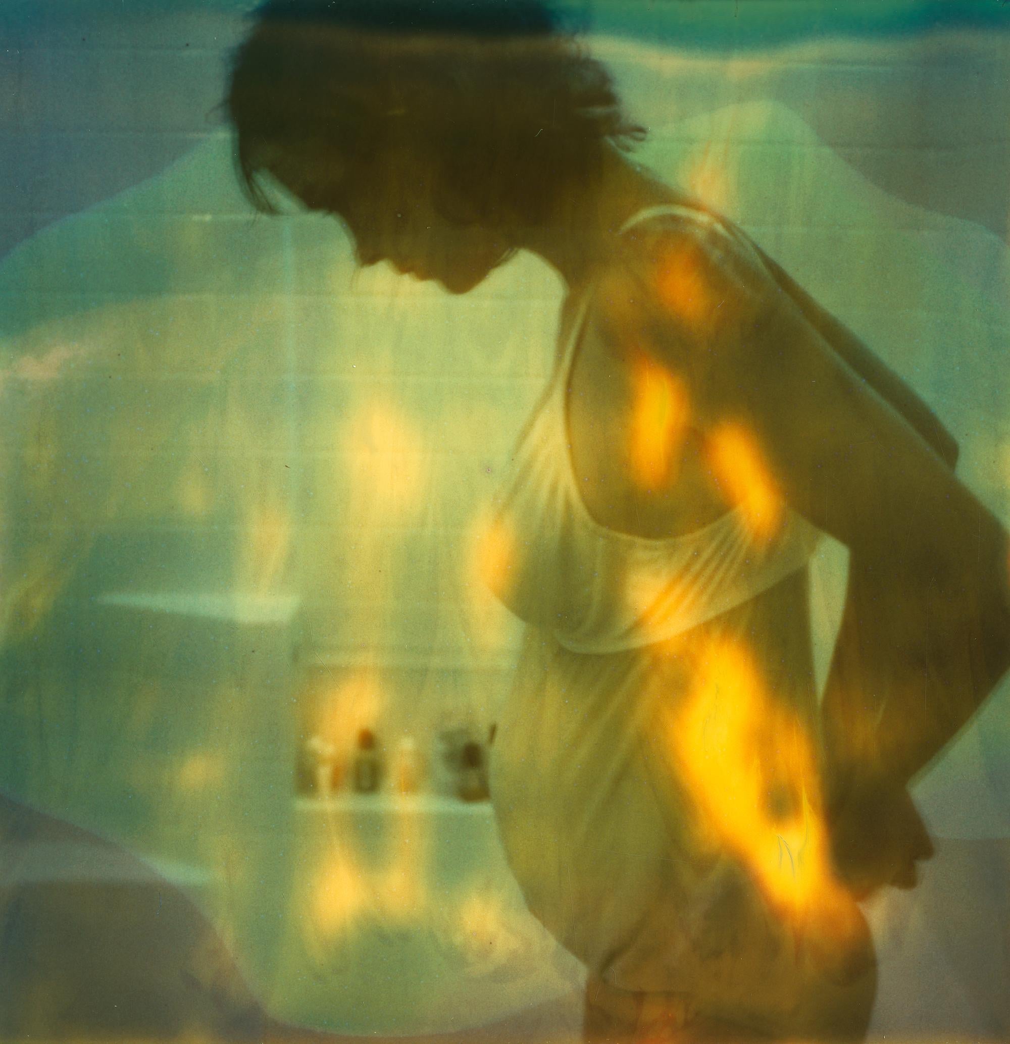 Stefanie Schneider Figurative Photograph – Zusammengefasst (Suburbia) - Zeitgenössisch, Polaroid, Analog, Porträt