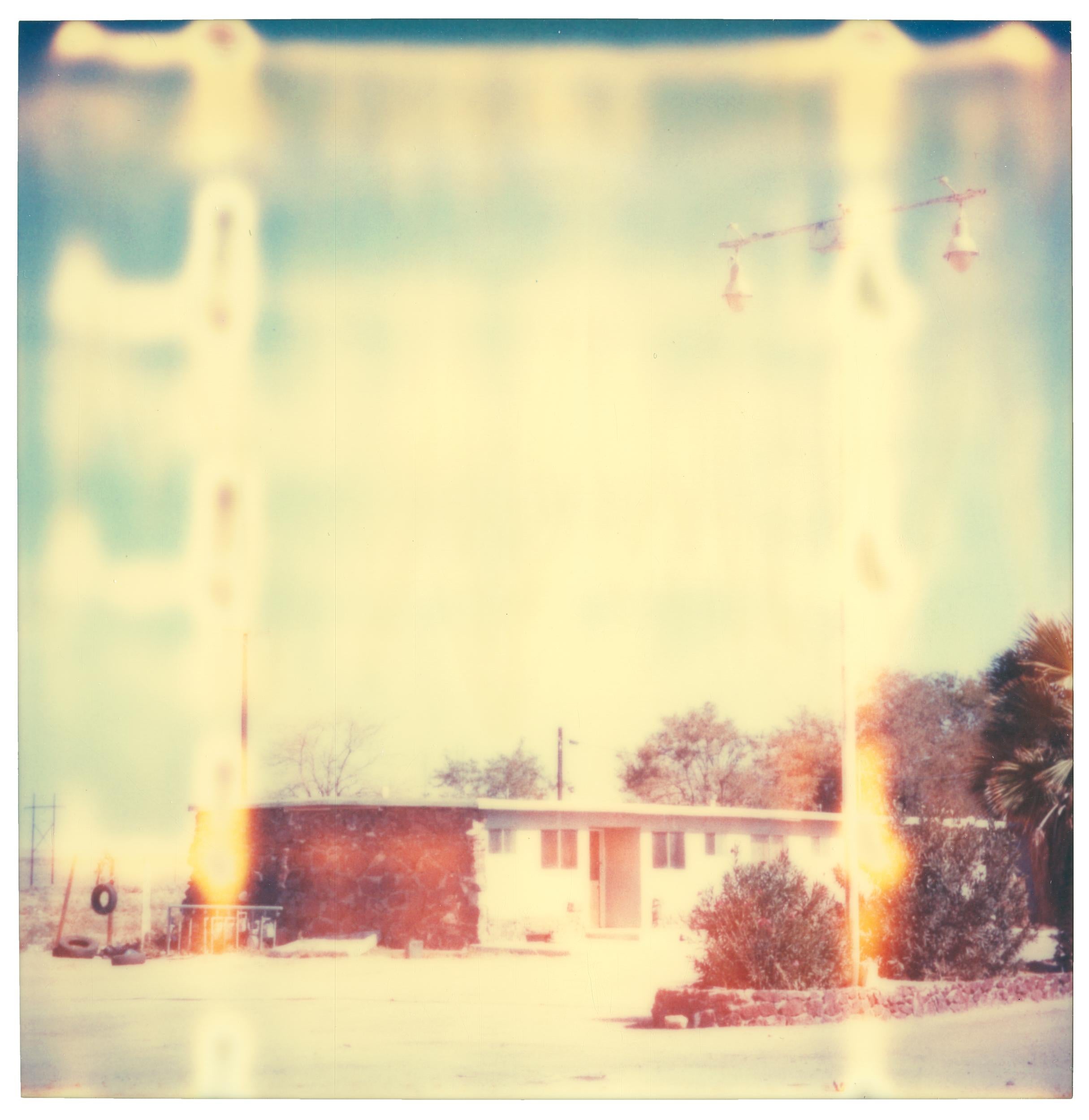 Fabien (The Last Picture Show) Polaroid, Contemporaneo, Colore - Landscape Photograph Beige di Stefanie Schneider