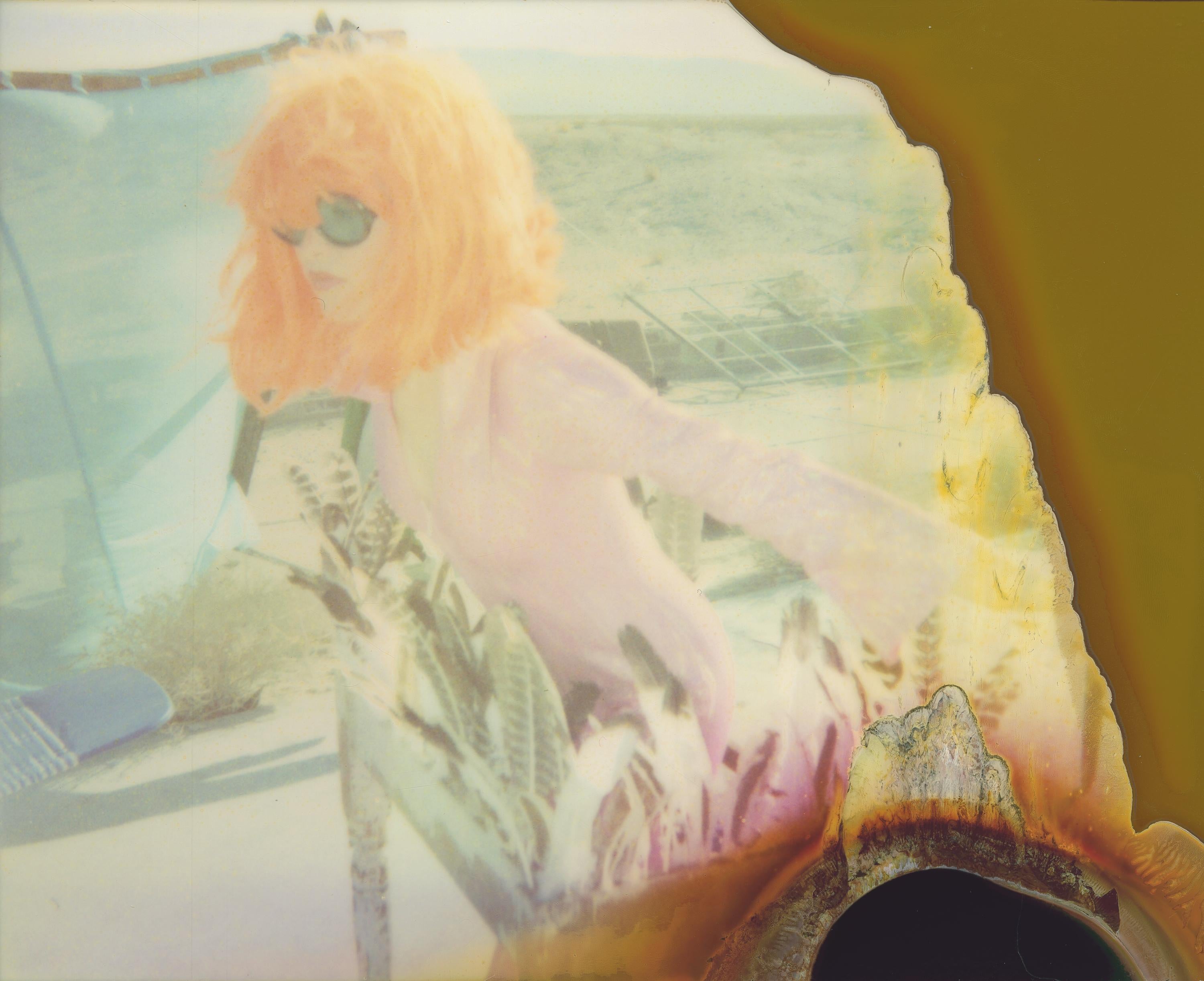 Color Photograph de Stefanie Schneider - Volar (Etapa de la Conciencia) - protagonizada por Radha Mitchell