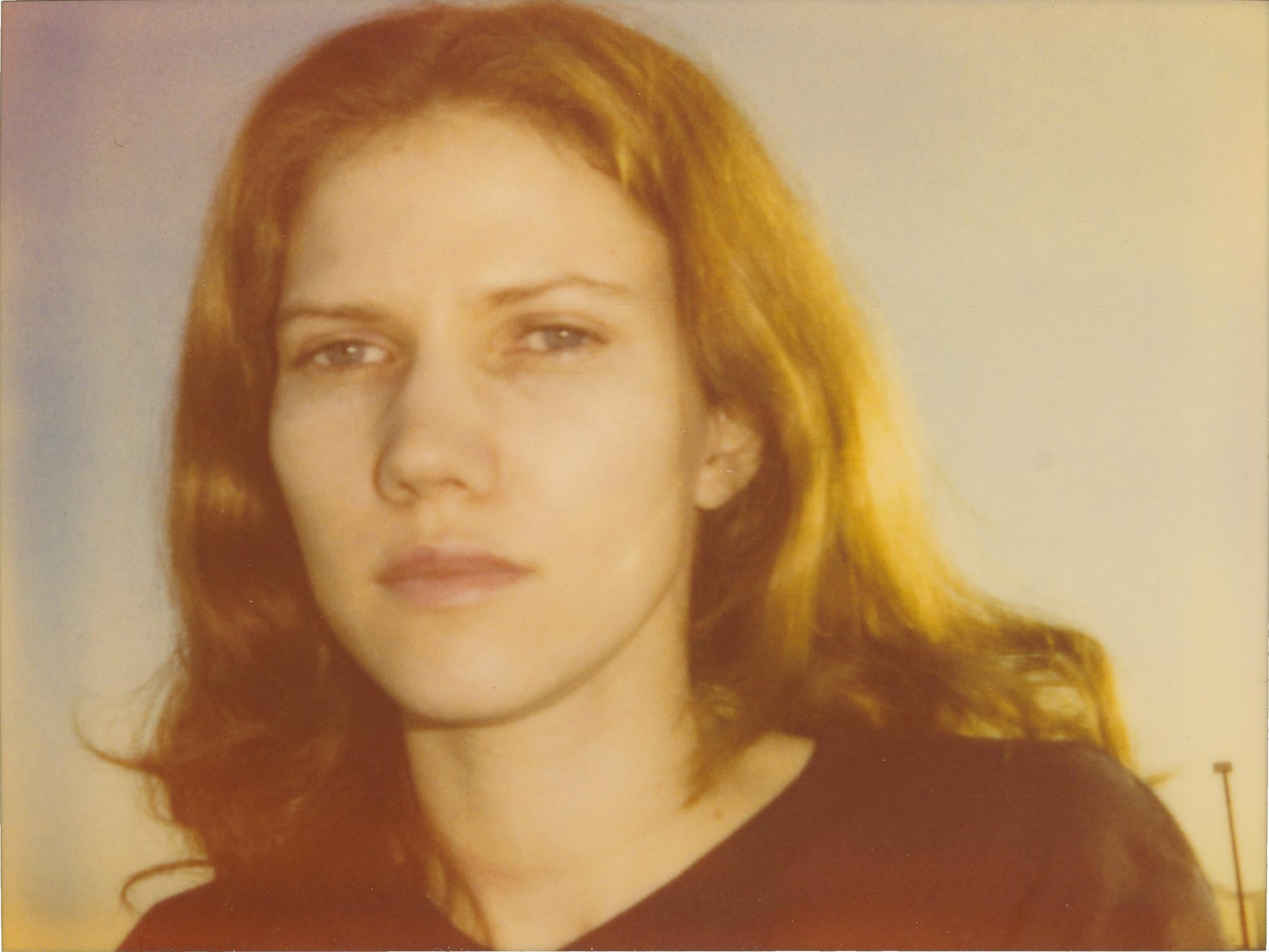 Stefanie Schneider Color Photograph – Galaxy Craze ( Blauer Raumteiler aus Kalifornien) – analog