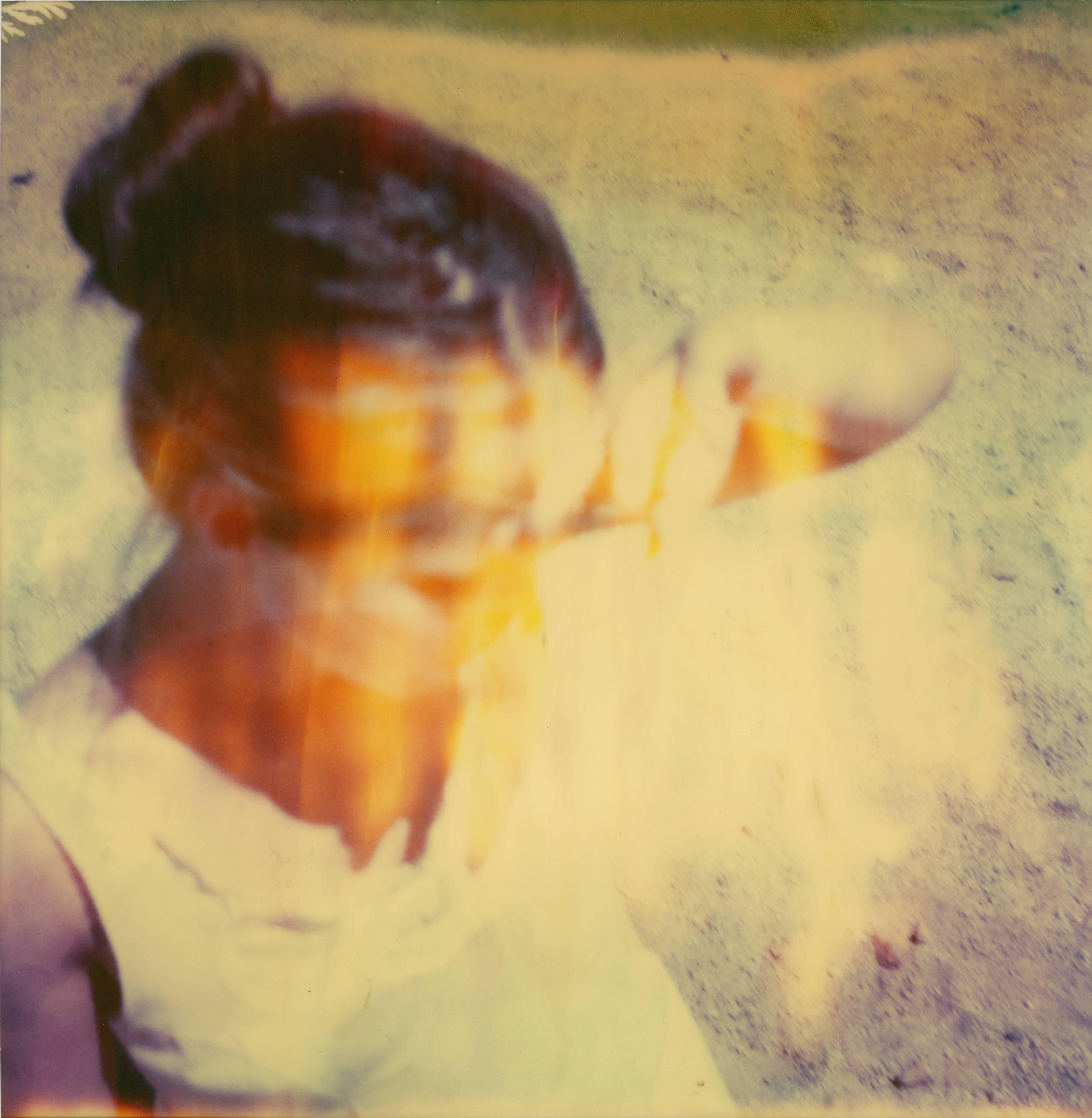 Gesti - 21° secolo, Polaroid, Ritratto, Contemporaneo, Autoritratto in vendita 3