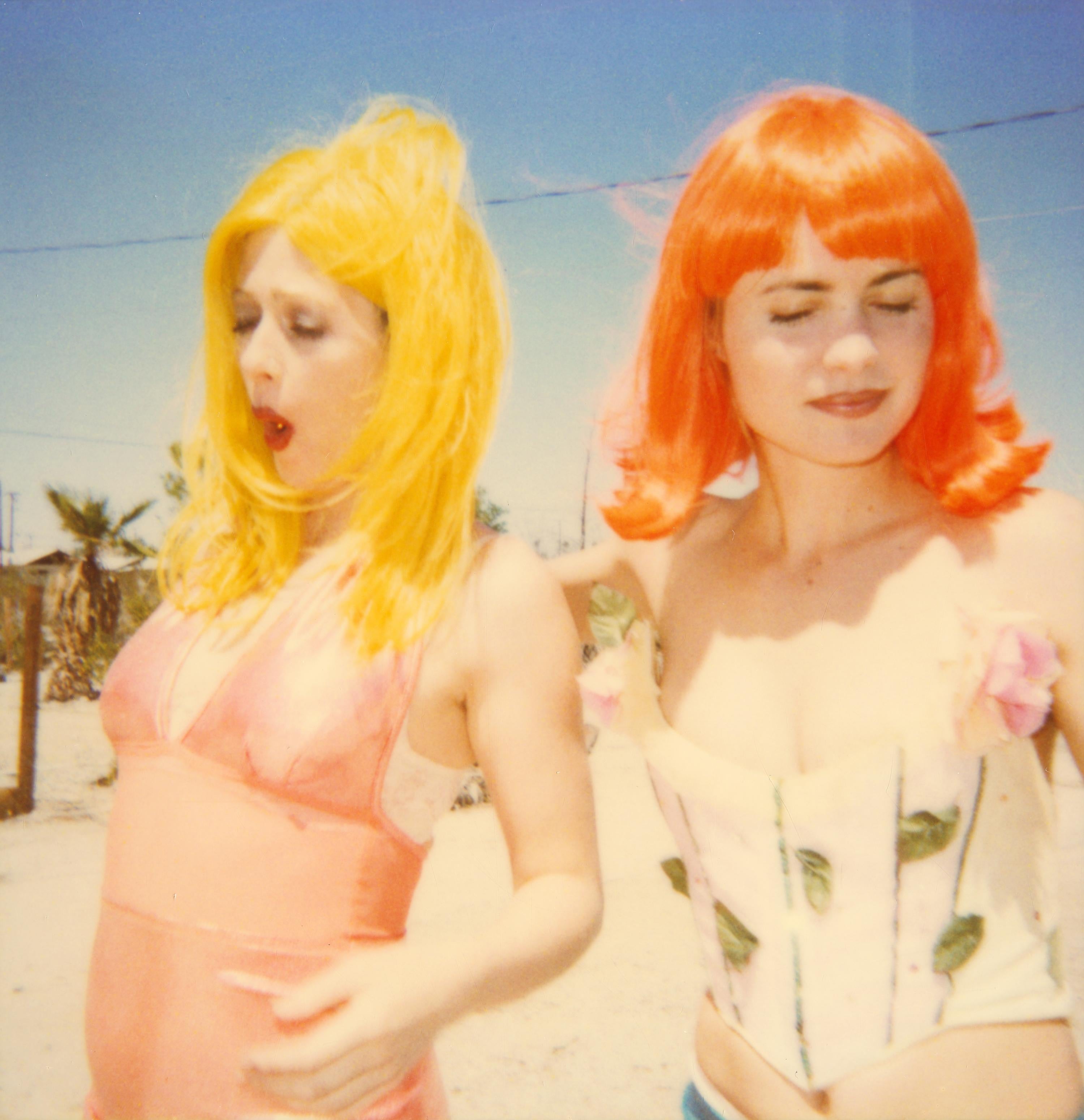 Stefanie Schneider Color Photograph - Girls (29 Palms, CA)