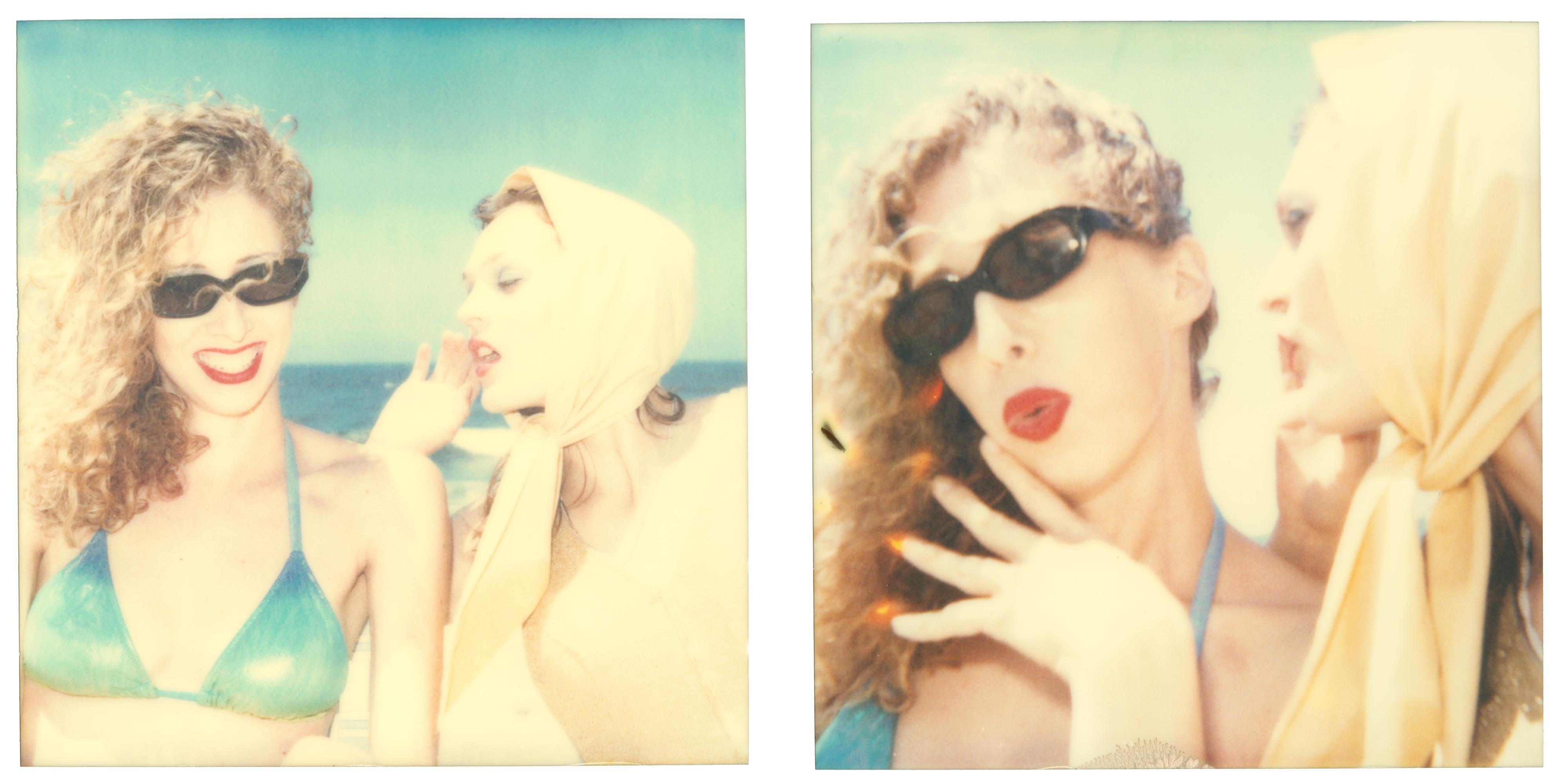 Color Photograph Stefanie Schneider - Gossip (Beachshoot) - Polaroid, Contemporary