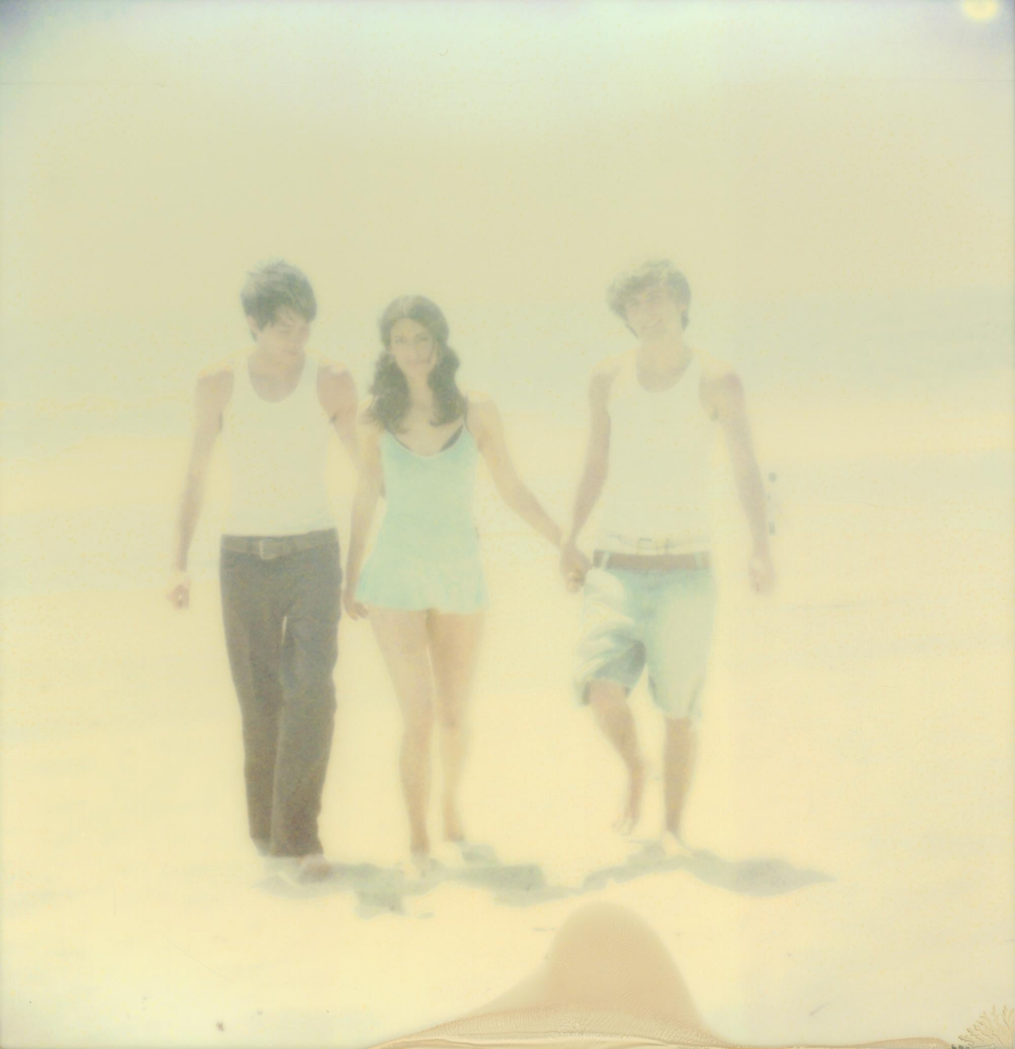 Jules y Jim (El sueño de Renée) - Contemporáneo, Mujer, Polaroid - Portrait Photograph Beige de Stefanie Schneider