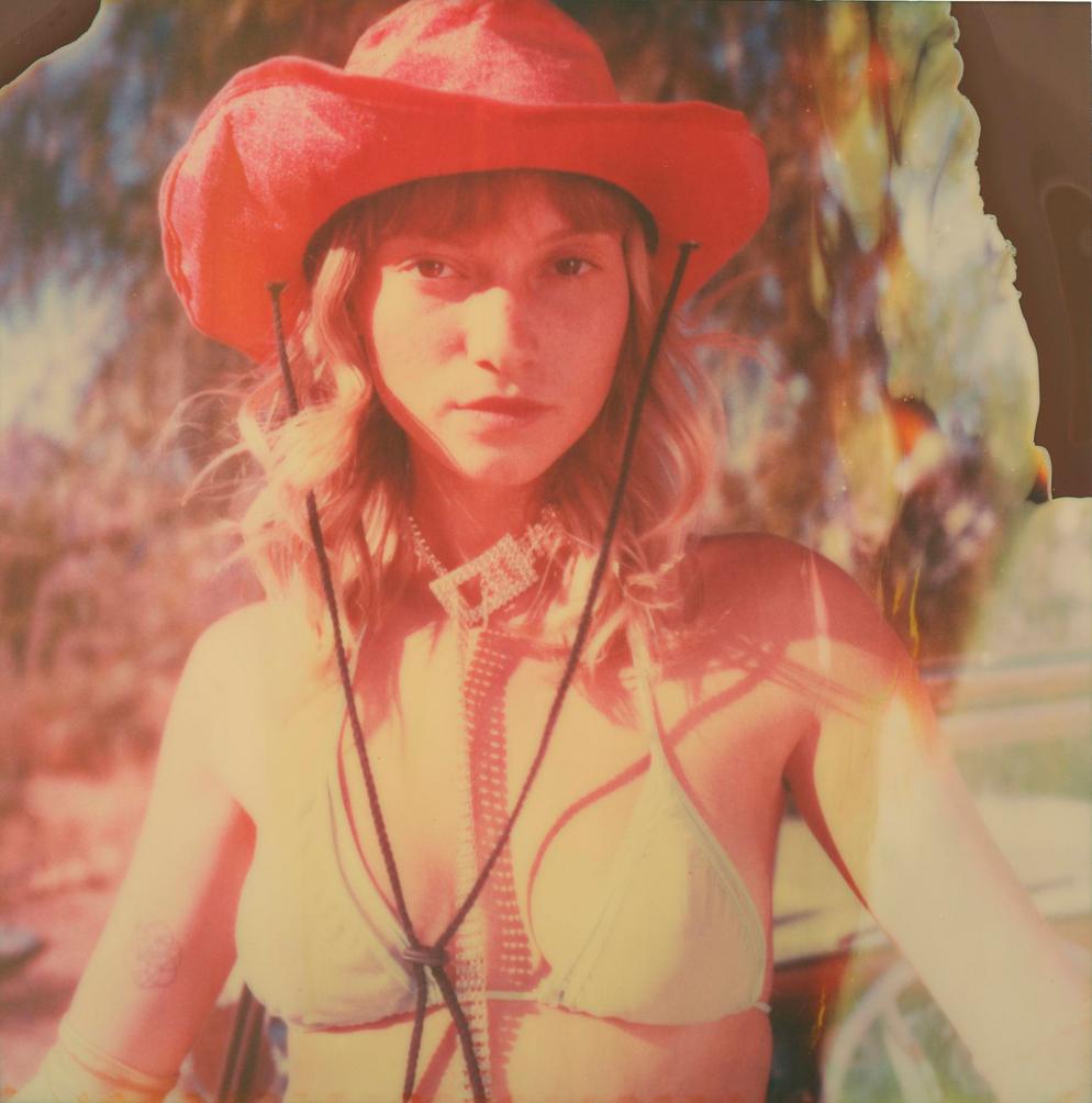 Stefanie Schneider Landscape Photograph – Just ok (Hohe Wüste) – Polaroid