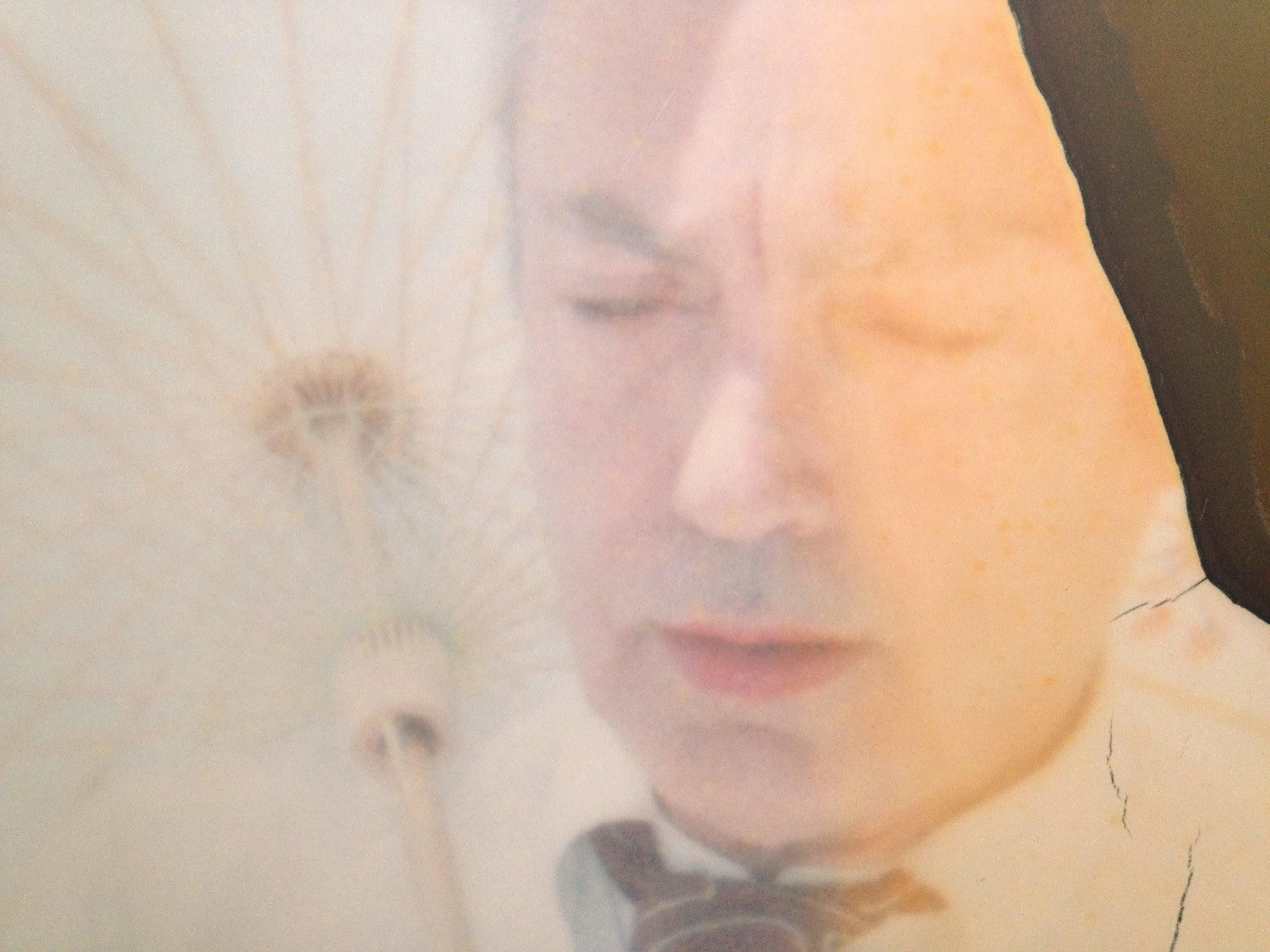 Li(e)be (Stage of Consciousness) mit Udo Kier - analog, Polaroid, Contemporary (Beige), Color Photograph, von Stefanie Schneider