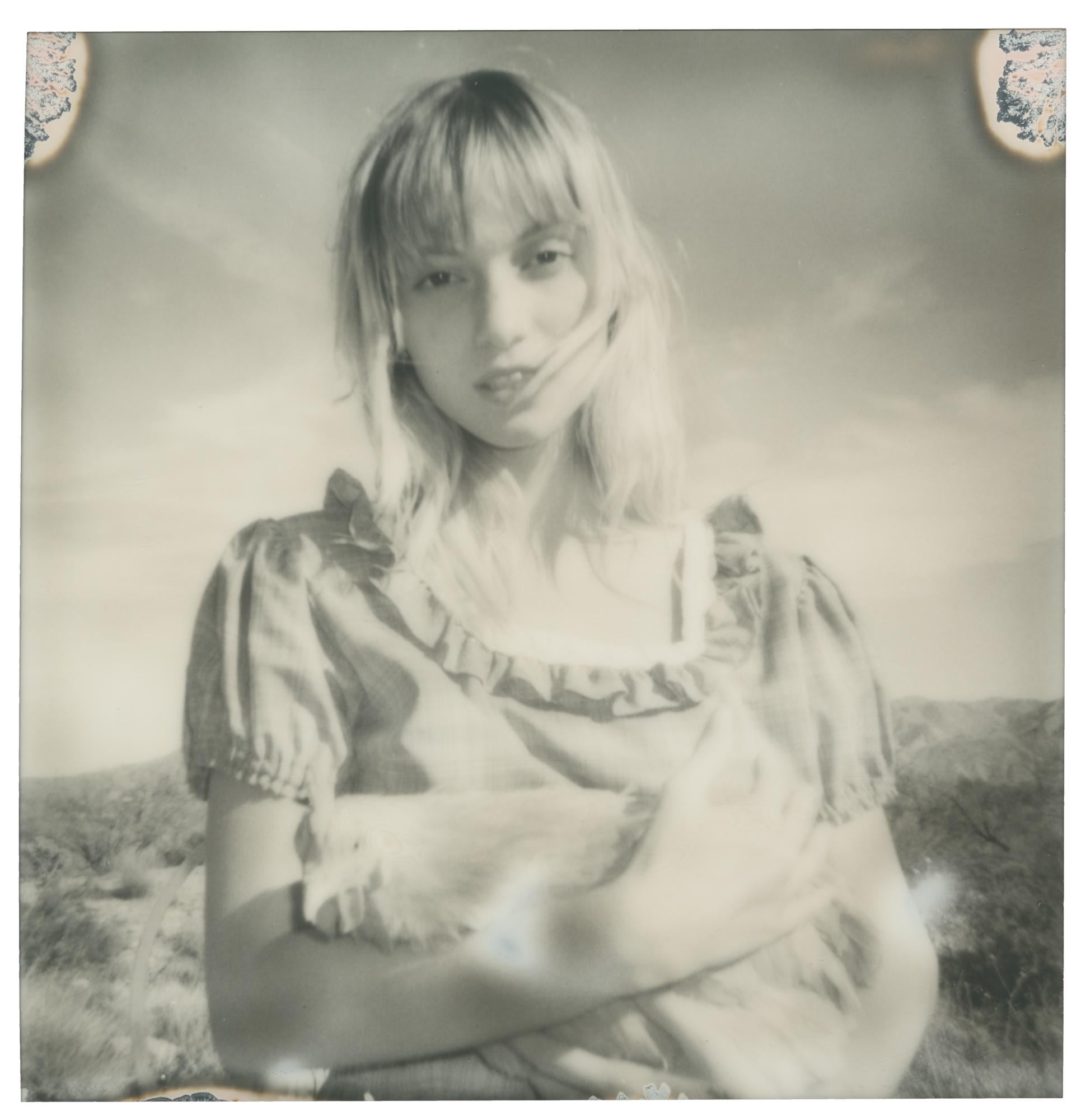 Figurative Photograph Stefanie Schneider - Love (Chicks and Chicks and sometimes Cocks) - Contemporain, Polaroid