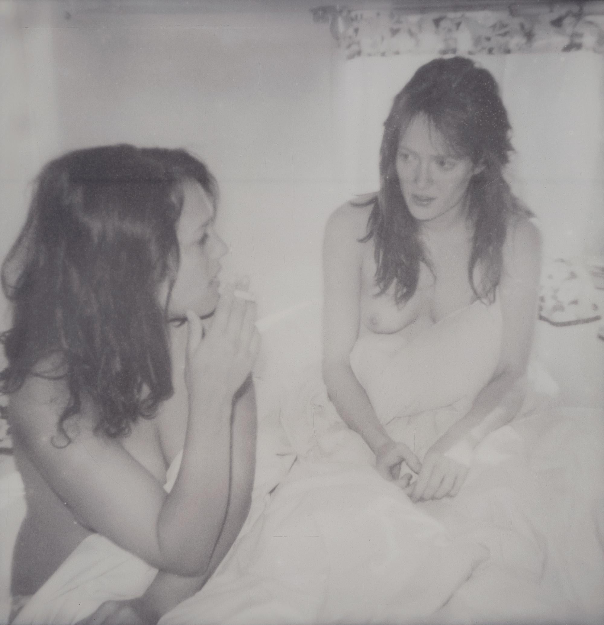 Color Photograph Stefanie Schneider - Maidens (Till Death do us Part) - Contemporain, Polaroid