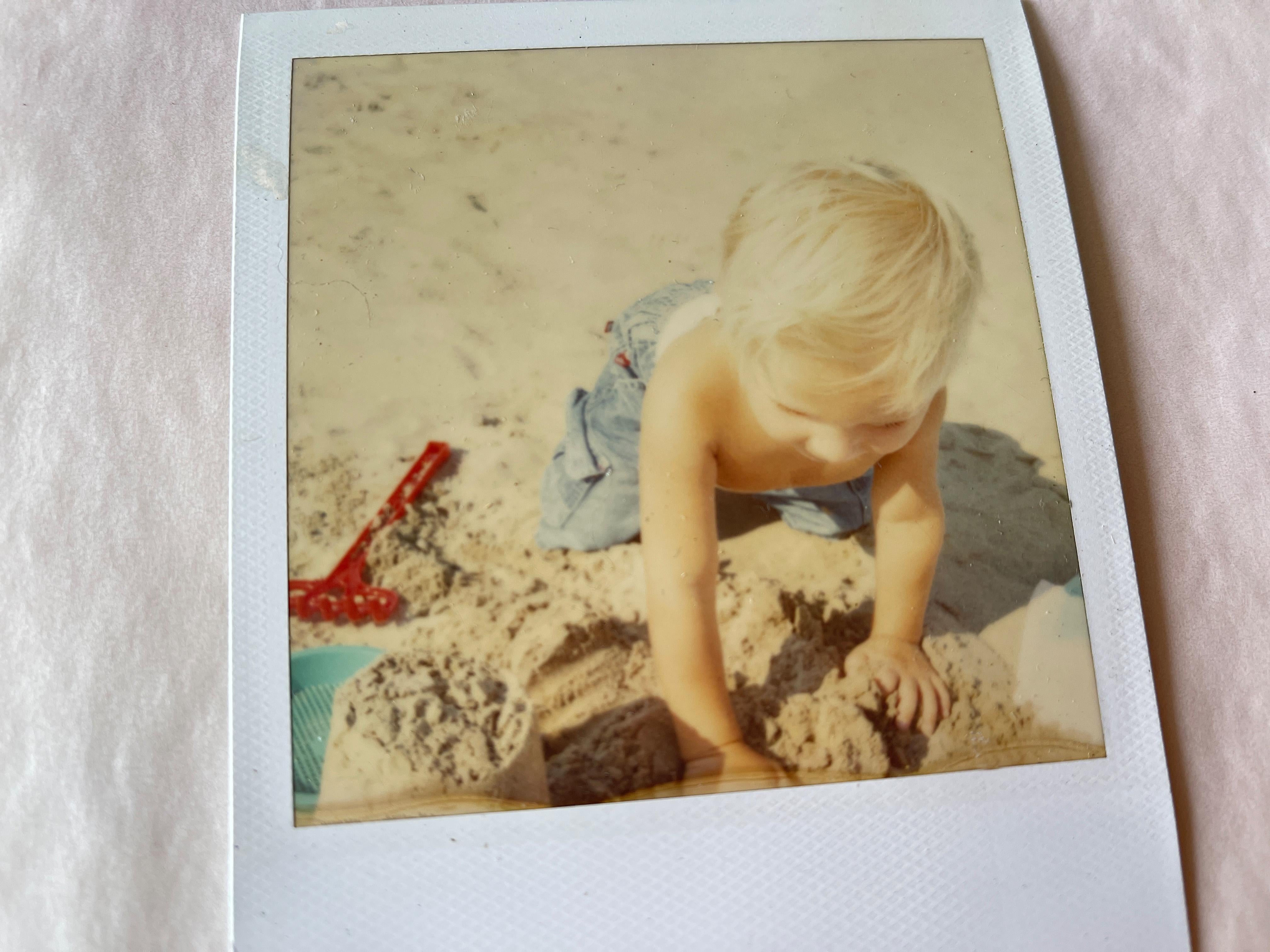 Secuencia de recuerdos (Estancia) - Pieza única Polaroid original - Photograph de Stefanie Schneider