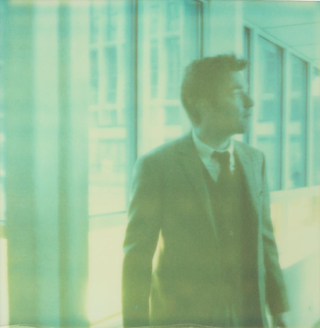 Color Photograph di Stefanie Schneider - Sam, Interior Hospital (Stay) con Ewan McGregor - Polaroid