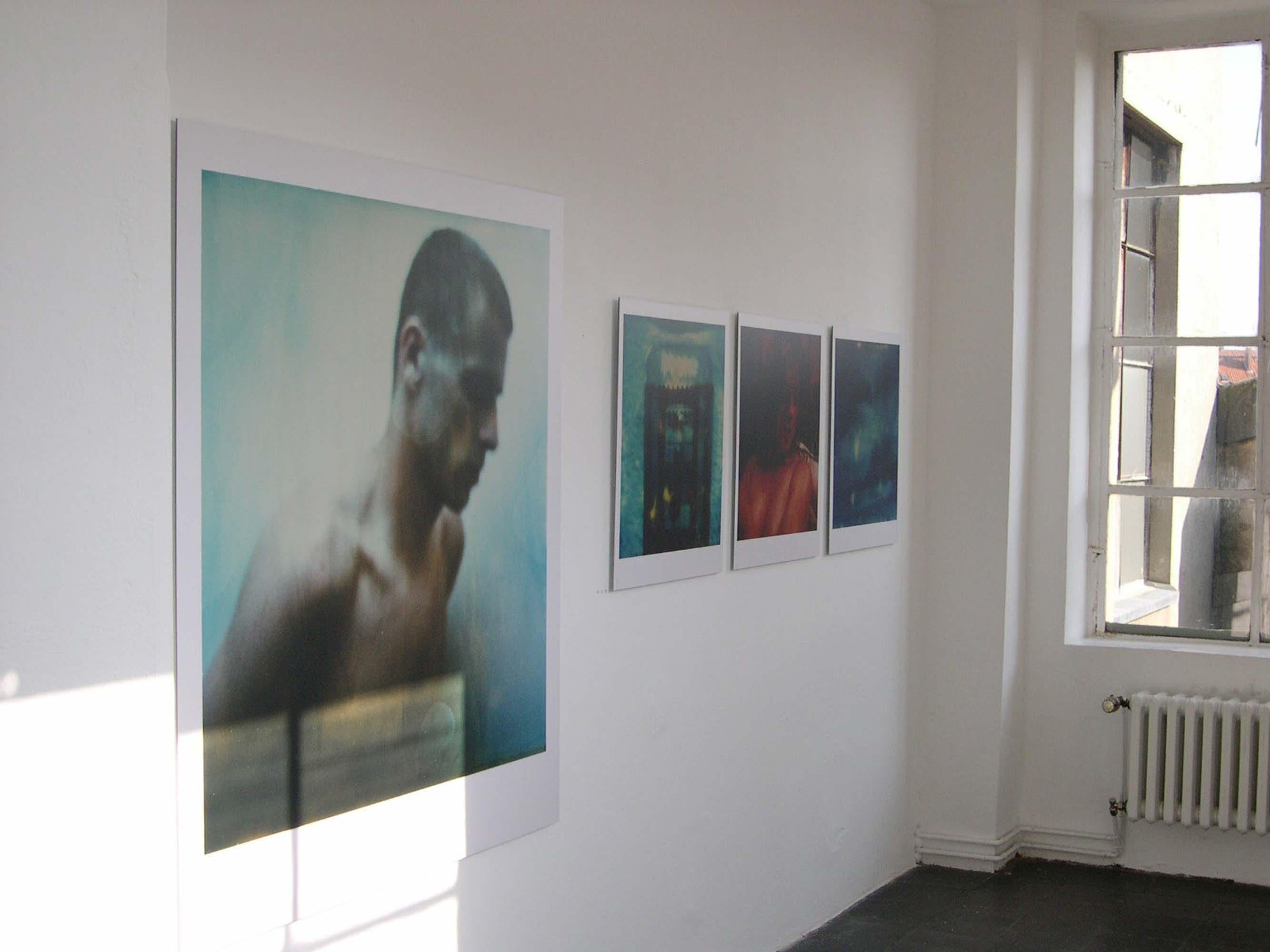 Mindscreen 02 - Contemporaneo, 21° secolo, Polaroid, Astratto - Photograph di Stefanie Schneider