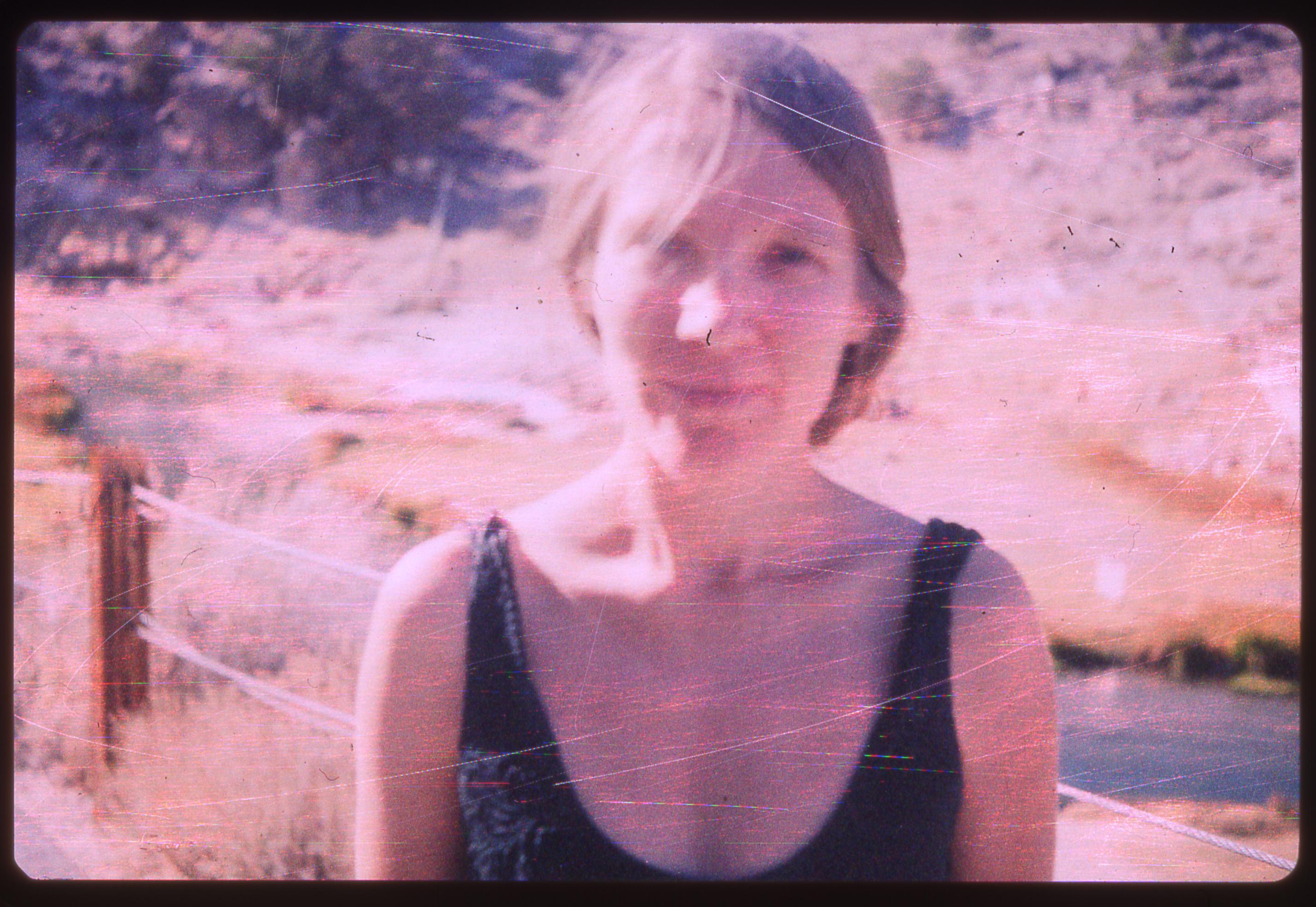 Stefanie Schneider Portrait Photograph – Mein eigenes privates Reisezifferblatt - Bishop, CA - Hotsprings