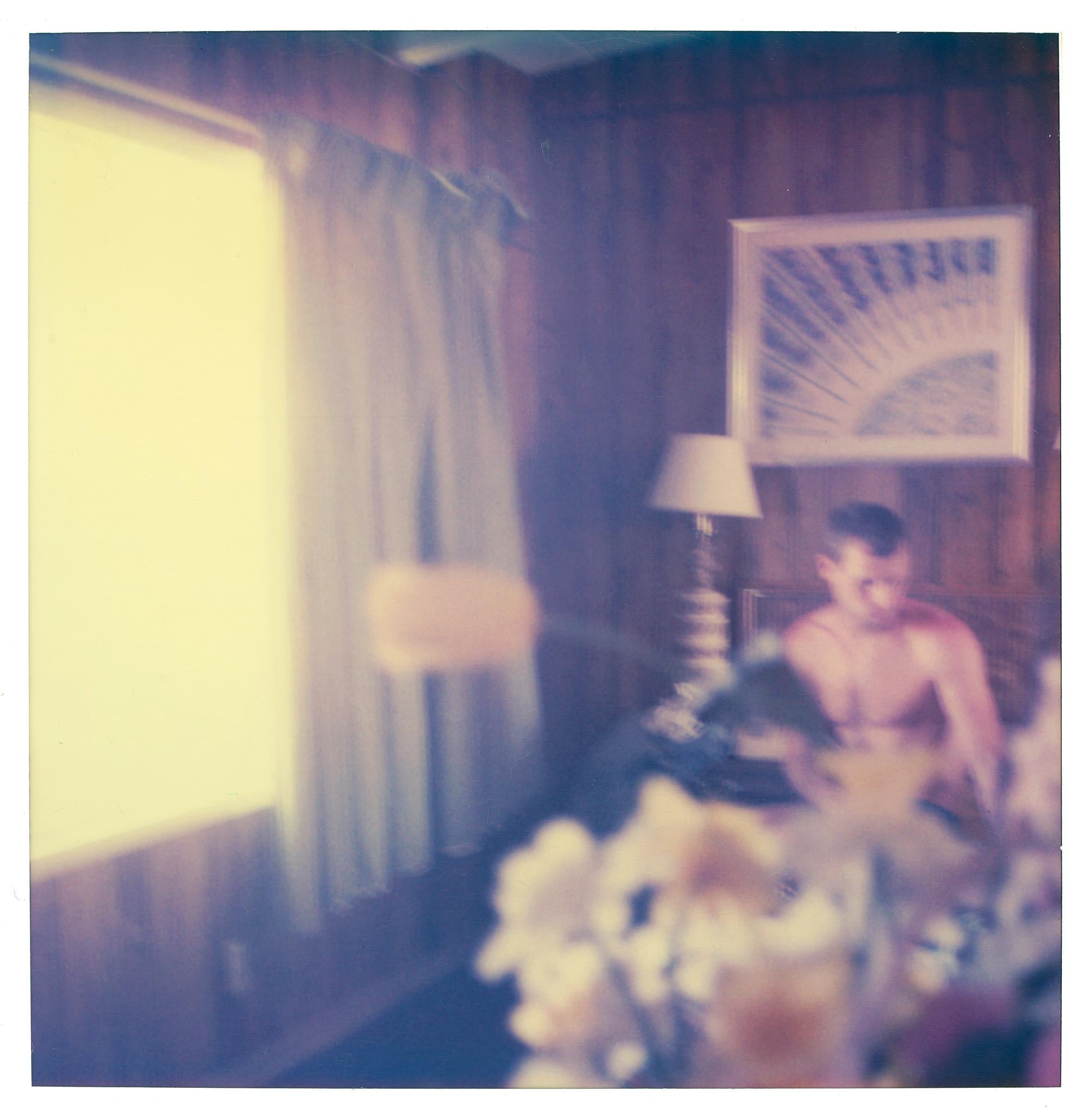 Stefanie Schneider Nude Photograph – Outtake (29 Palms, CA) - 58x56cm, analog, Polaroid, Contemporary, 20th Century