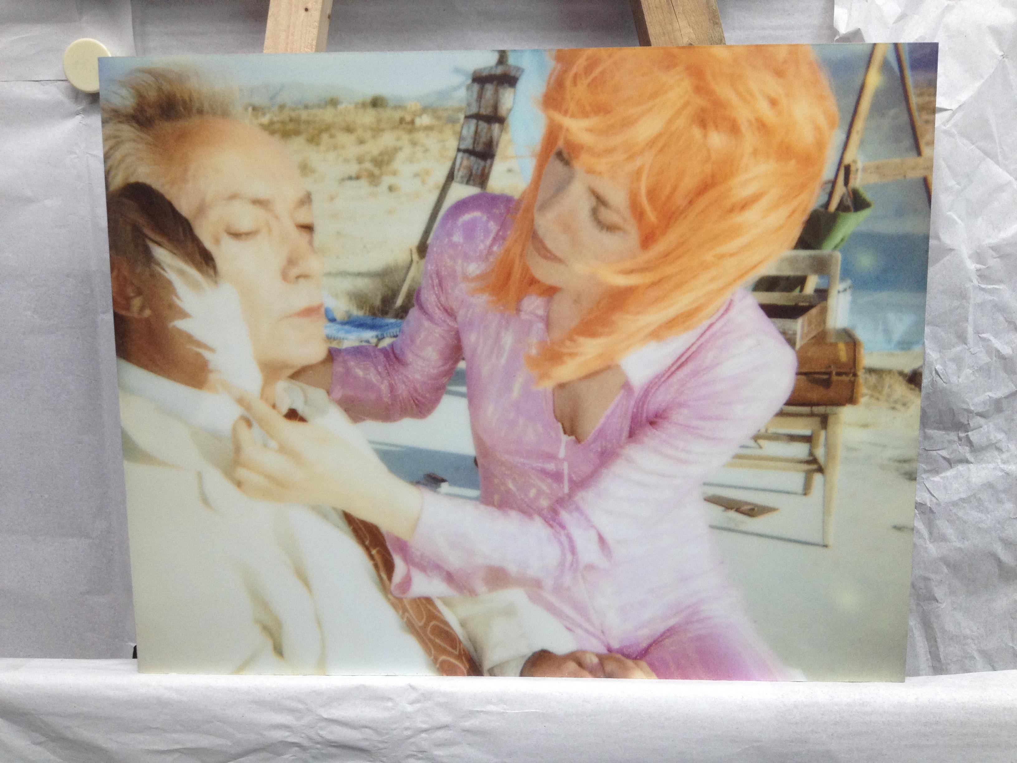 Oxana und Hans (Stufe des Bewusstseins), Teil 3 - 2007 

41x52cm, 
Ausverkauft Lumas Edition von 147, Artist Proof 3/3. 
Lambda Print, basierend auf dem Original Polaroid, aufgezogen auf Aluminium mit mattem UV-Schutz. 
Künstlerinventar Nr. 7934.10.
