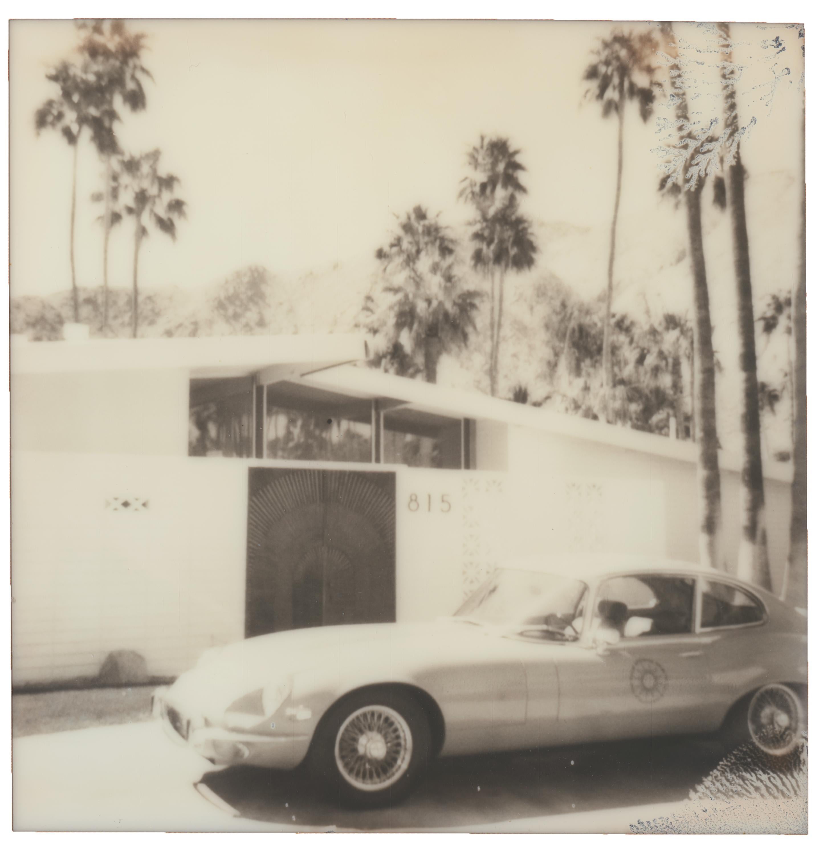 Landscape Photograph di Stefanie Schneider - Palm Springs E-Type (Californication) - Polaroid, Jaguar, vintage, contemporaneo