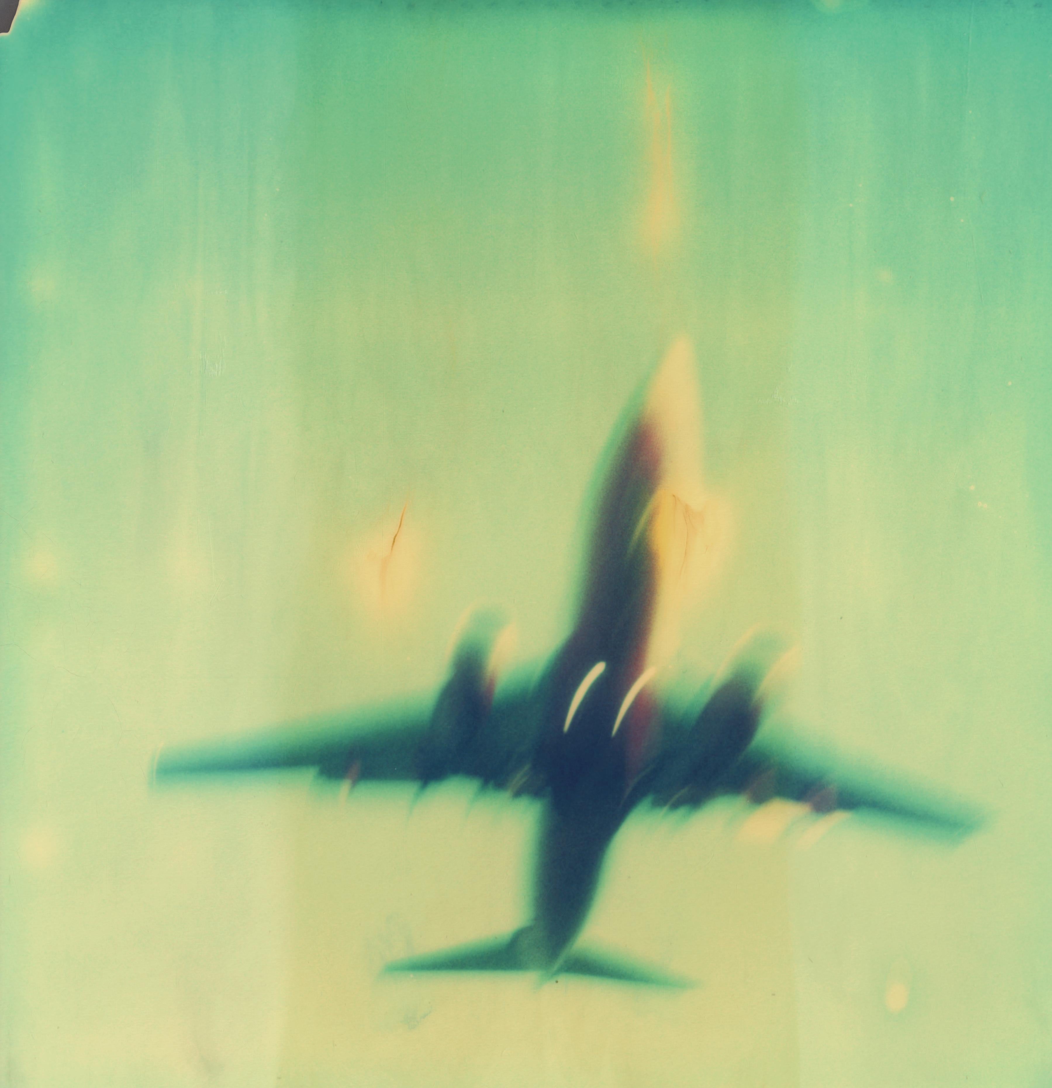 Stefanie Schneider Landscape Photograph – Verschiebung des Flugzeugs (Stranger than Paradise)