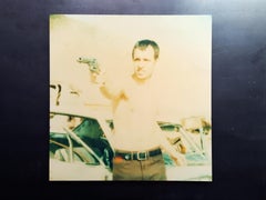 Nachladen! (Wastelands) - montiert - Polaroid, Contemporary, 21. Jahrhundert, Farbe