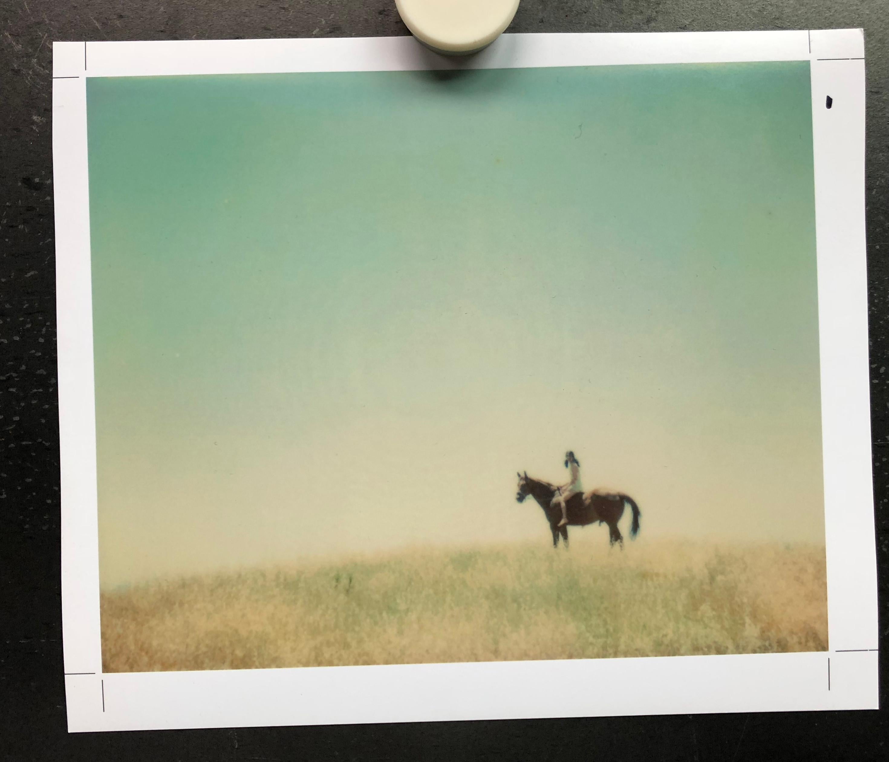 Stefanie Schneider Landscape Photograph – Rene''s Dream (Days of Heaven), Nr. 8 - Zeitgenssisch, Polaroid, Pferd, Frauen