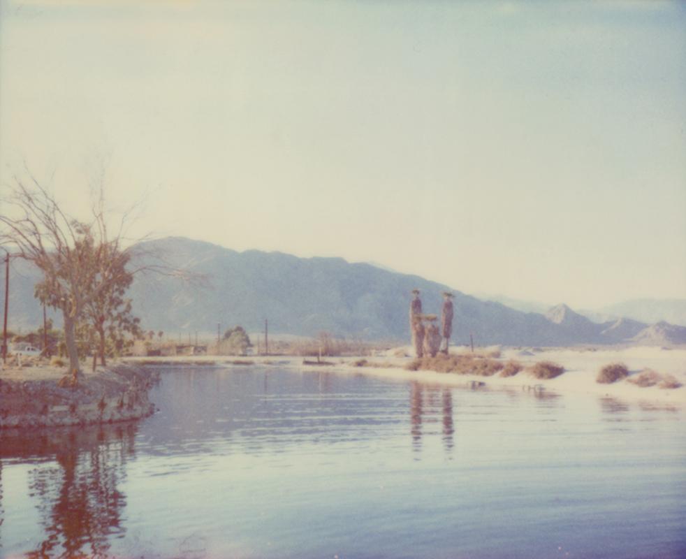 Stefanie Schneider Landscape Photograph – Salt'n Sea – analog, montiert, auf einem Polaroid basiert, 21. Jahrhundert, Zeitgenössisch