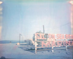 Salton Sea Beach (California Badlands) - Contemporary, Polaroid, 21. Jahrhundert