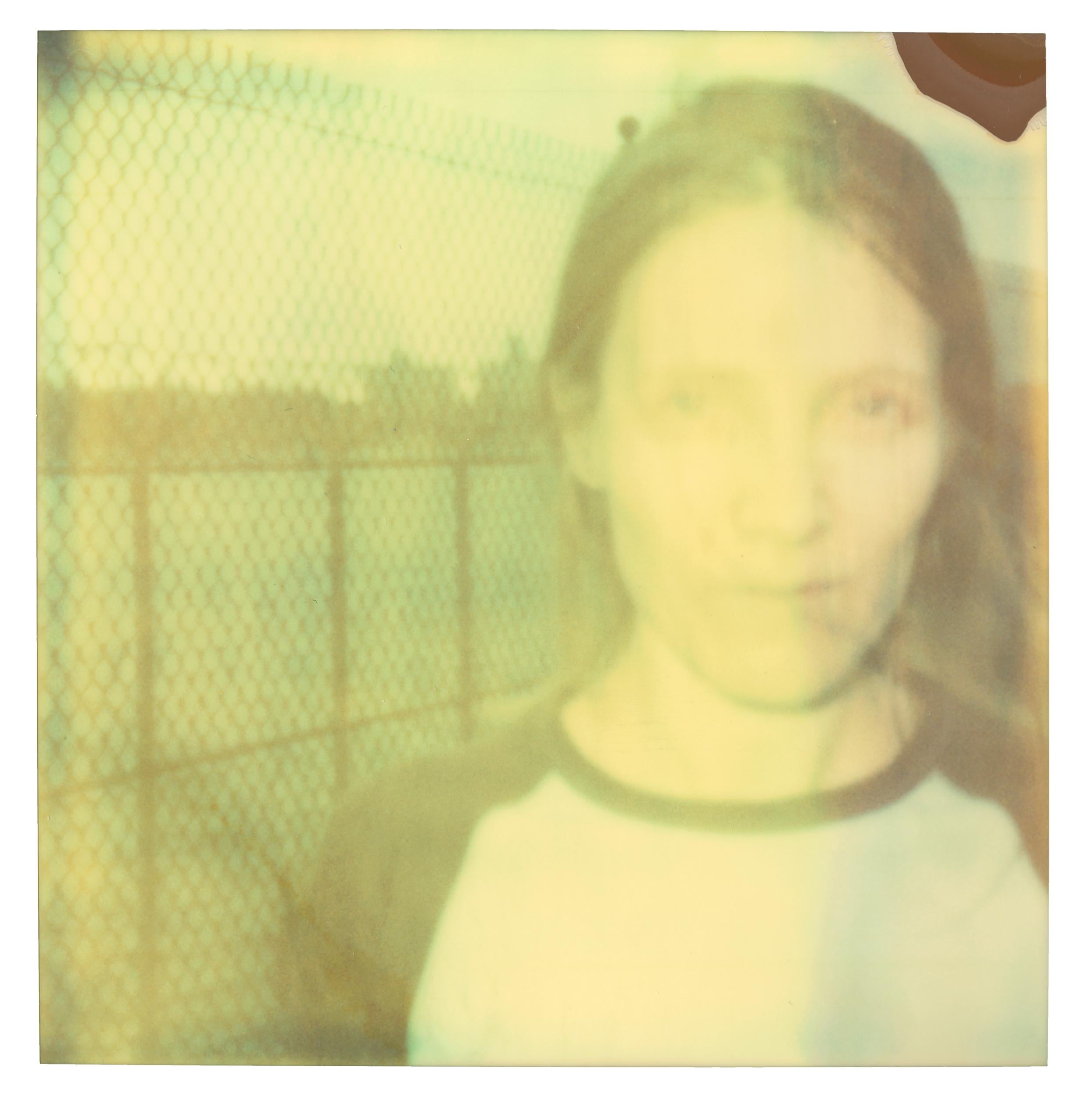 Stefanie Schneider Landscape Photograph – Self-Porträt (Rückseite der Liebe) – Polaroid, New York