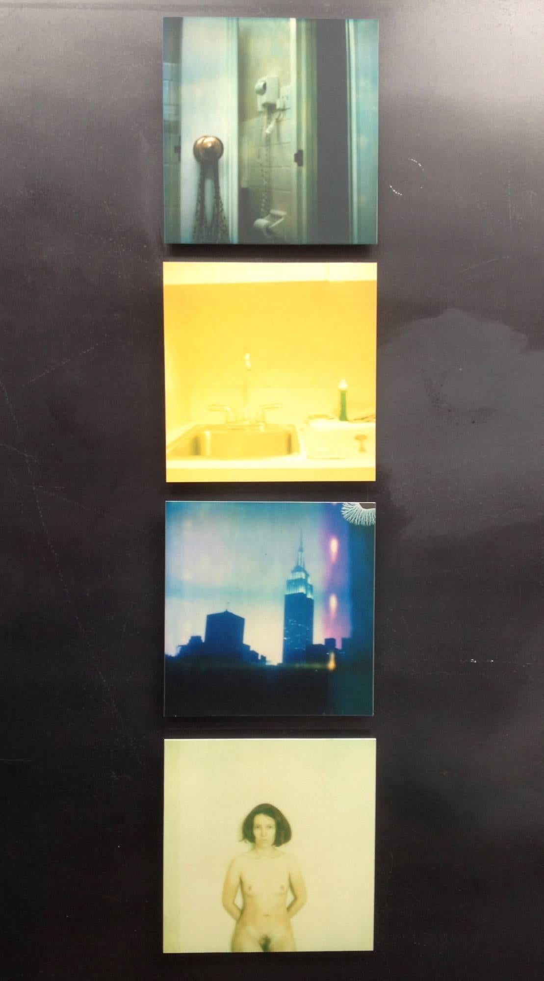 Stefanie Schneider Color Photograph – Shelbourne Hotel (Strange Love) - Nackt, New York, Contemporary, Polaroid