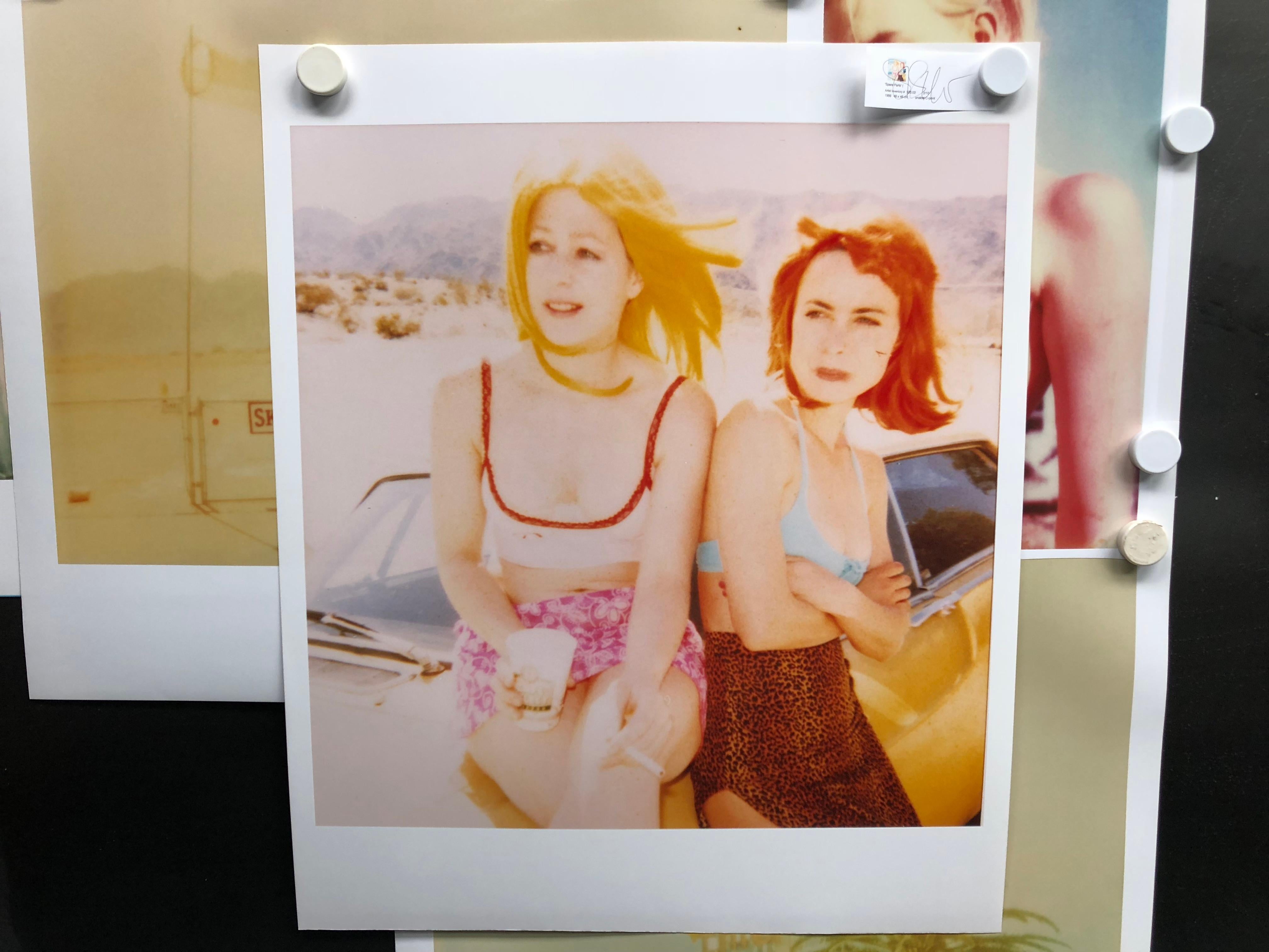 Spare Parts (29 Palms, CA) - stampa analogica a mano, Contemporaneo, Ritratto, Polaroid - Photograph di Stefanie Schneider