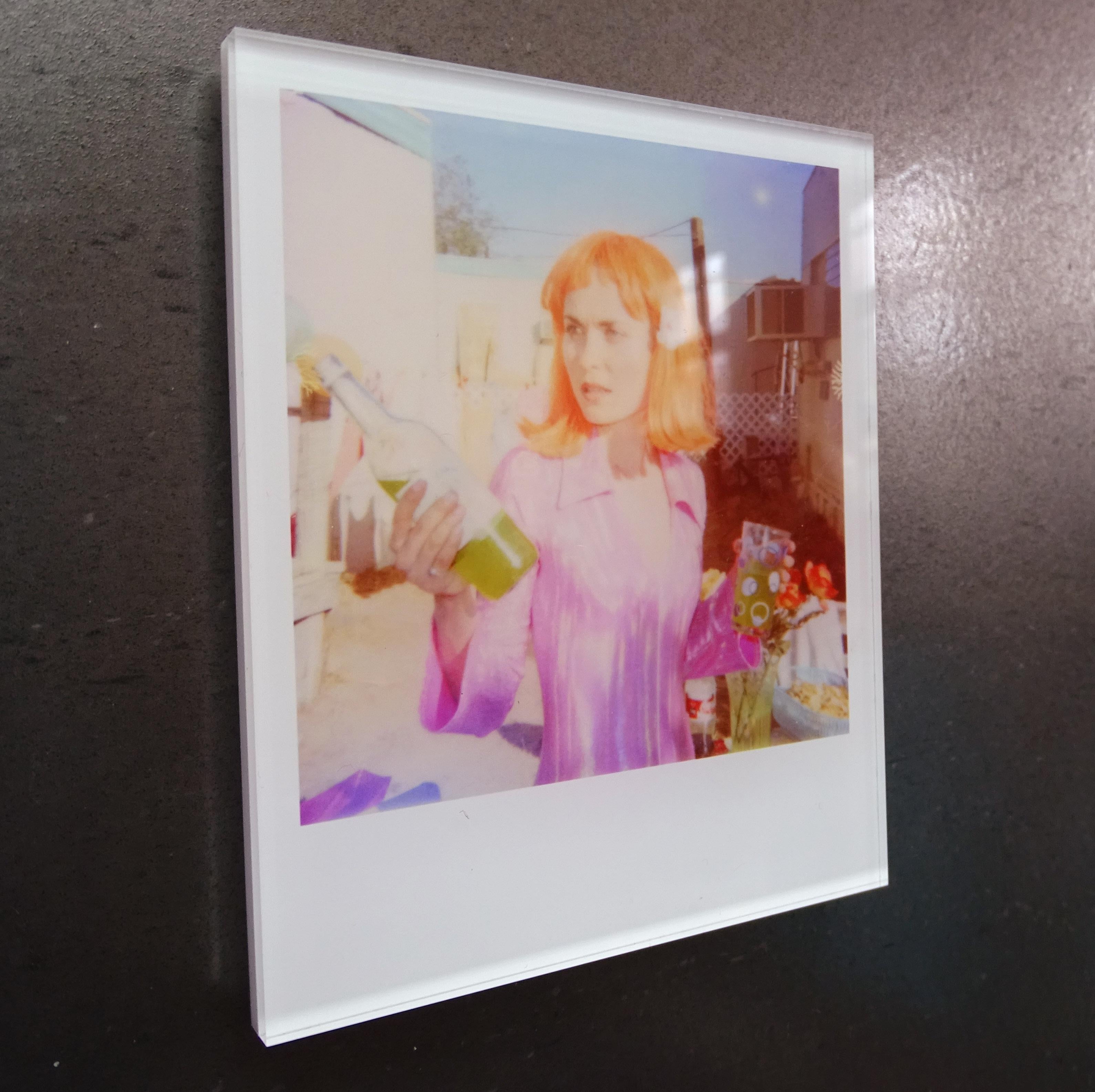 Stefanie Schneider Minis – amerikanisches Stück – nach einem Polaroid, Radha Mitchell im Angebot 1