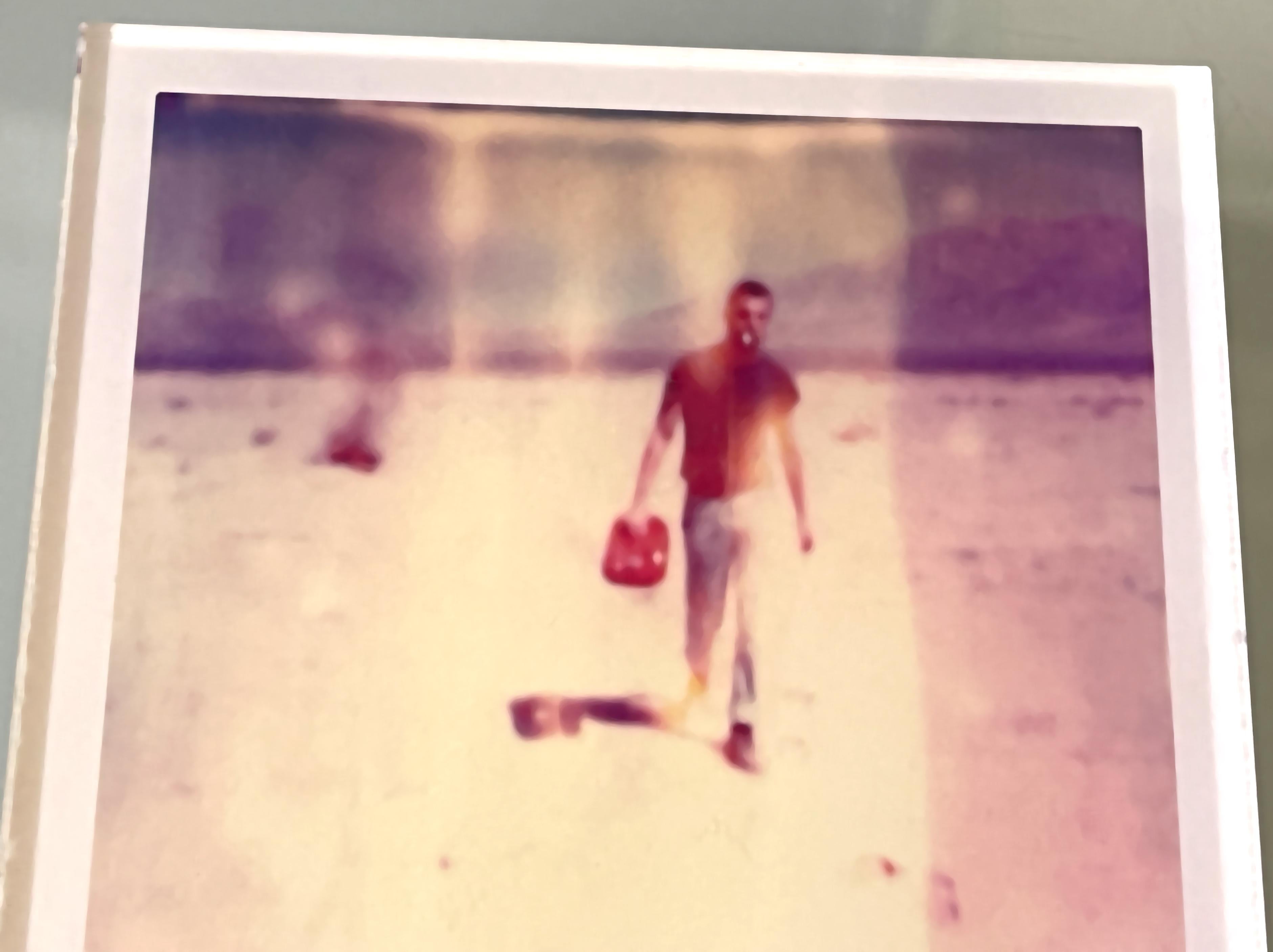 Stefanie Schneider Minis - GASOLINA II - basado en una Polaroid en venta 1