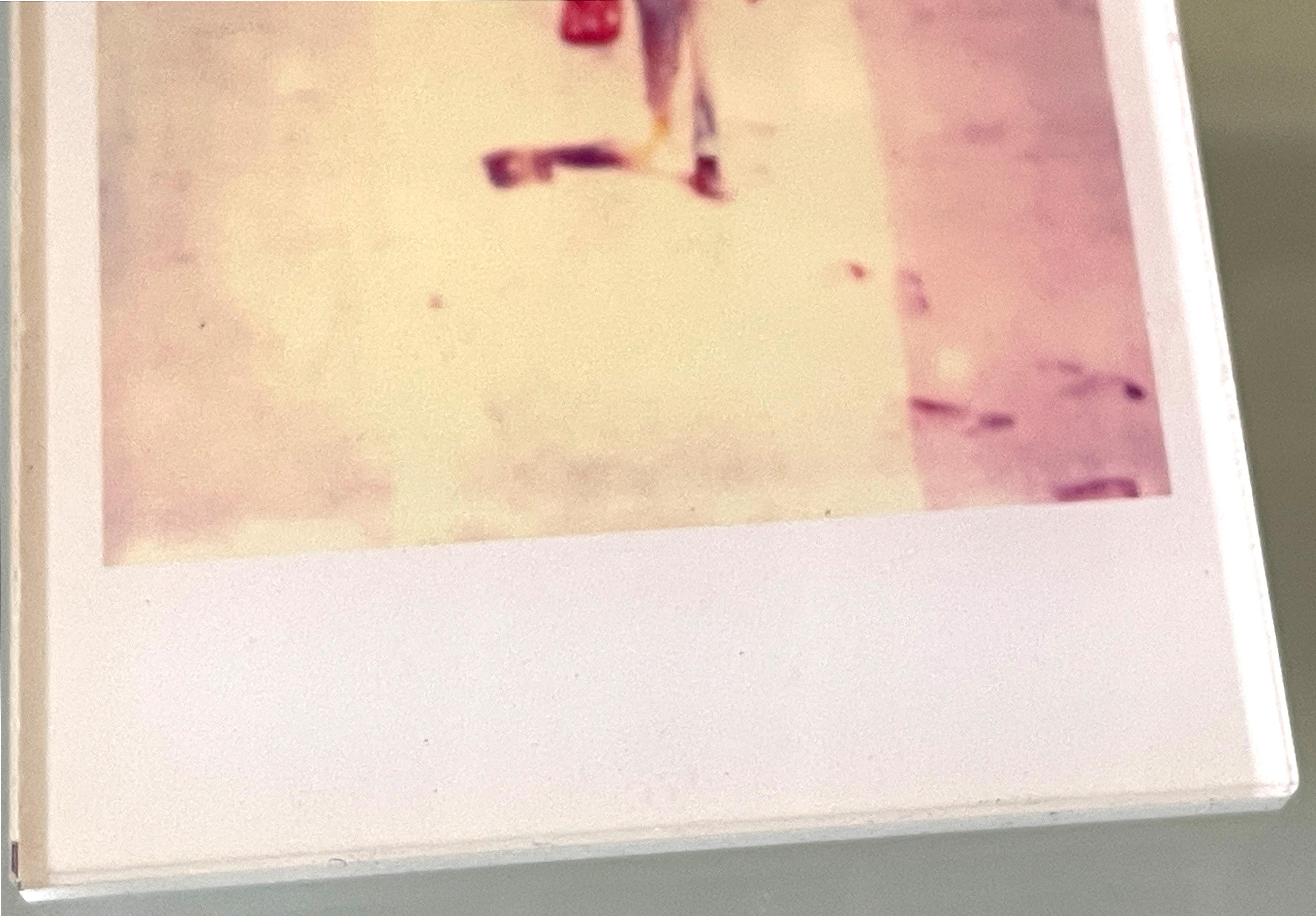 Stefanie Schneider Minis - GASOLINA II - basado en una Polaroid en venta 3
