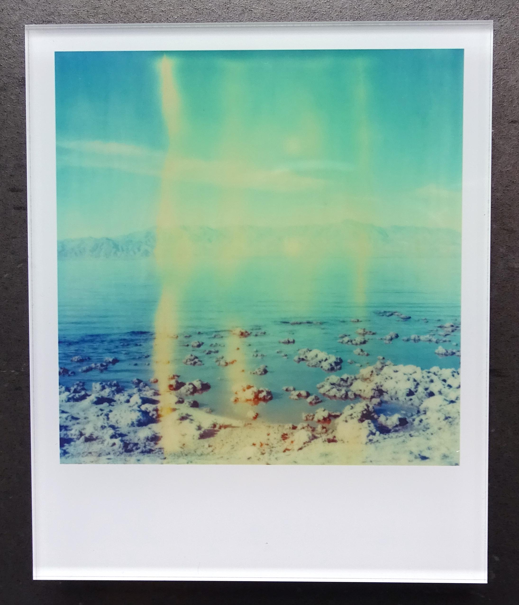 Stefanie Schneider's Minis
Salt'n Sea (California Badlands) - 2010

Signed and signature brand on verso.
Lambda digital Color Photographs based on a Polaroid.
Sandwiched in between Plexiglass (thickness 0.7cm)

Polaroid sized open Editions