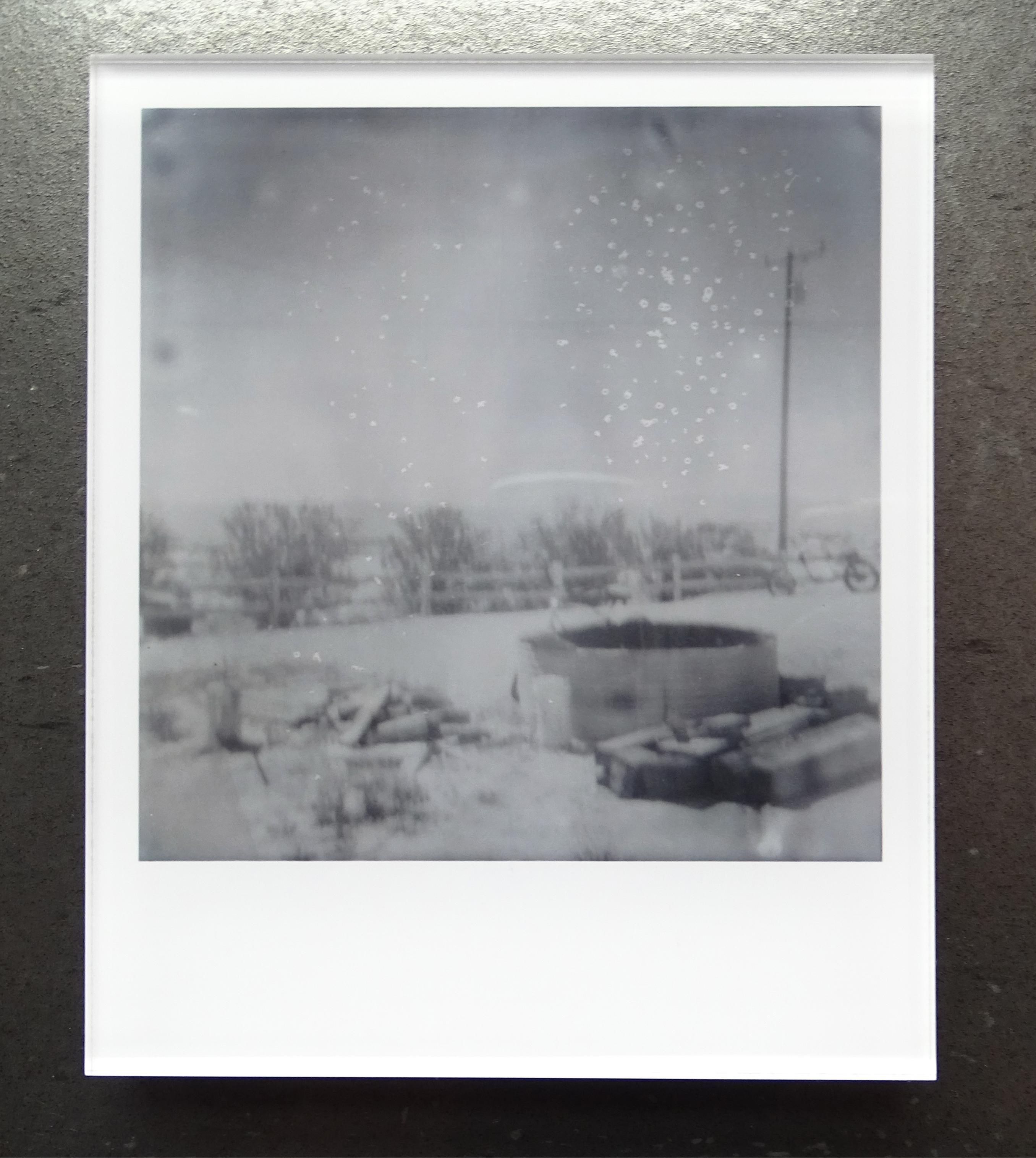 Stefanie Schneider's Minis
Summer Snow (Sidewinder), 2005

Signed and signature brand on verso.
Lambda digital Color Photographs based on a Polaroid.
Sandwiched in between Plexiglass (thickness 0.7cm)

Polaroid sized open Editions 1999-2013
10.7 x
