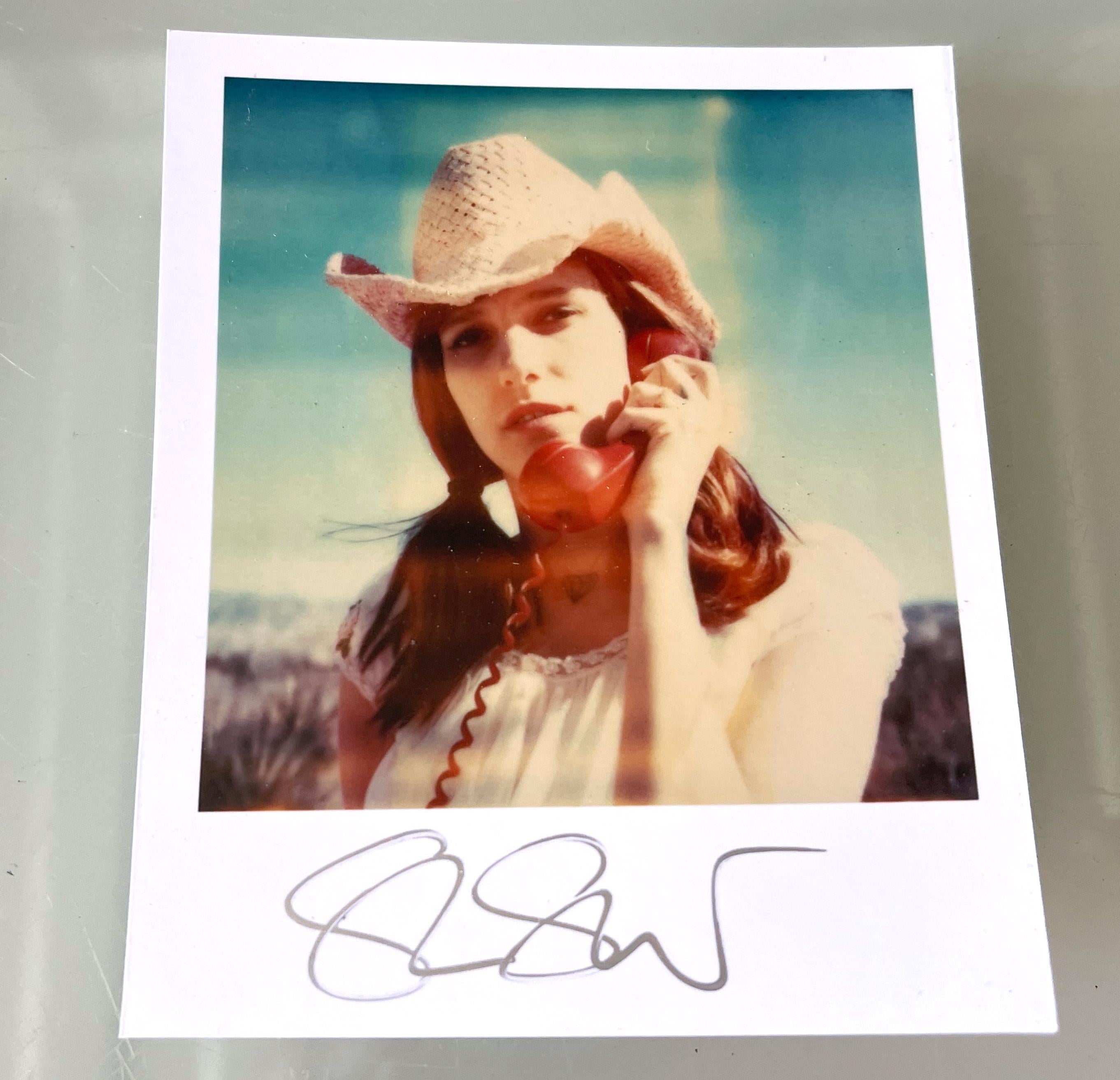 Stefanie Schneider Minis tamaño Polaroid - 'Su última llamada' - firmado, suelto en venta 2