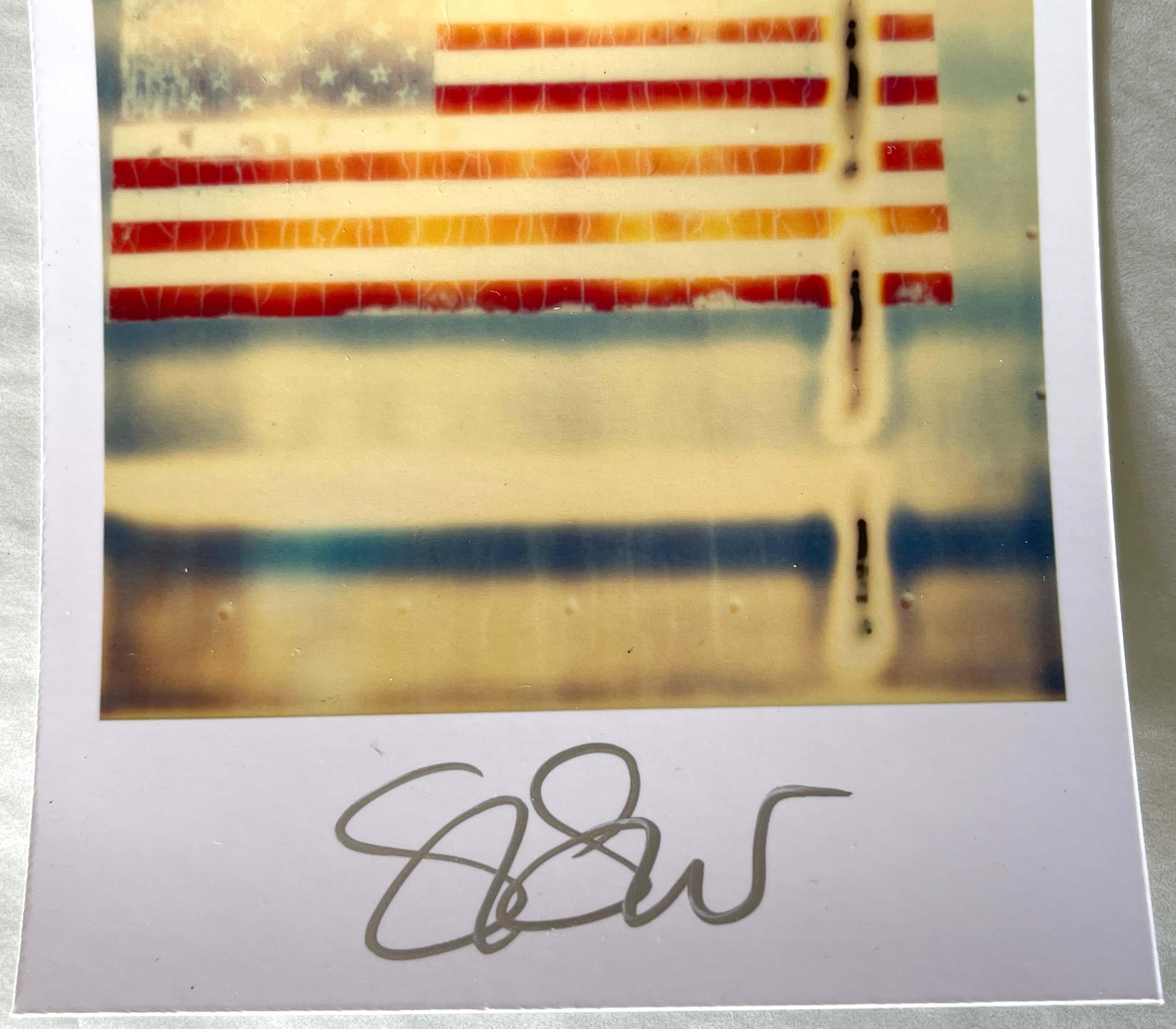 Stefanie Schneider Mini ilimitada tamaño Polaroid 'Miss América' - firmada en venta 2