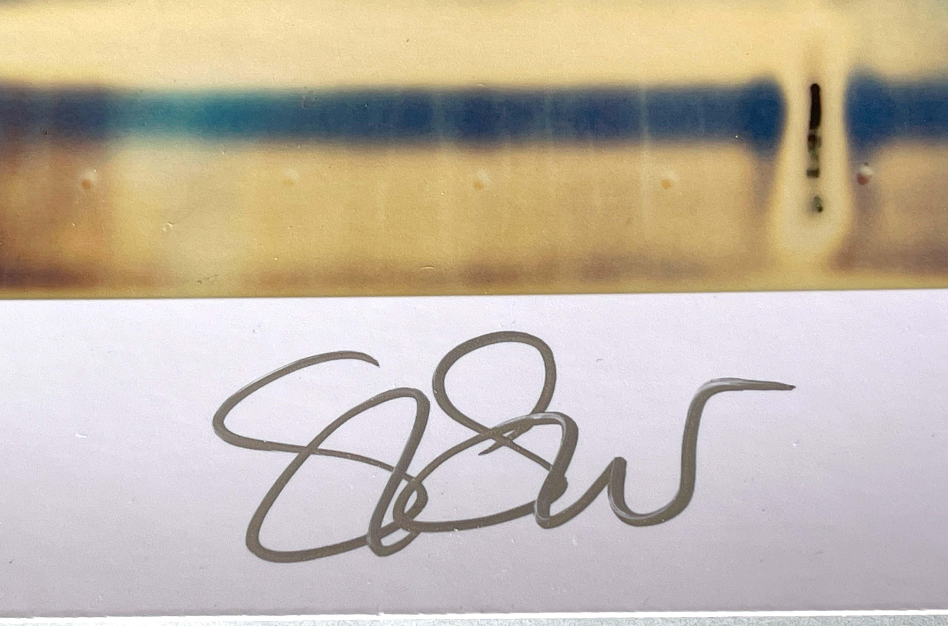 Stefanie Schneider Mini ilimitada tamaño Polaroid 'Miss América' - firmada en venta 4