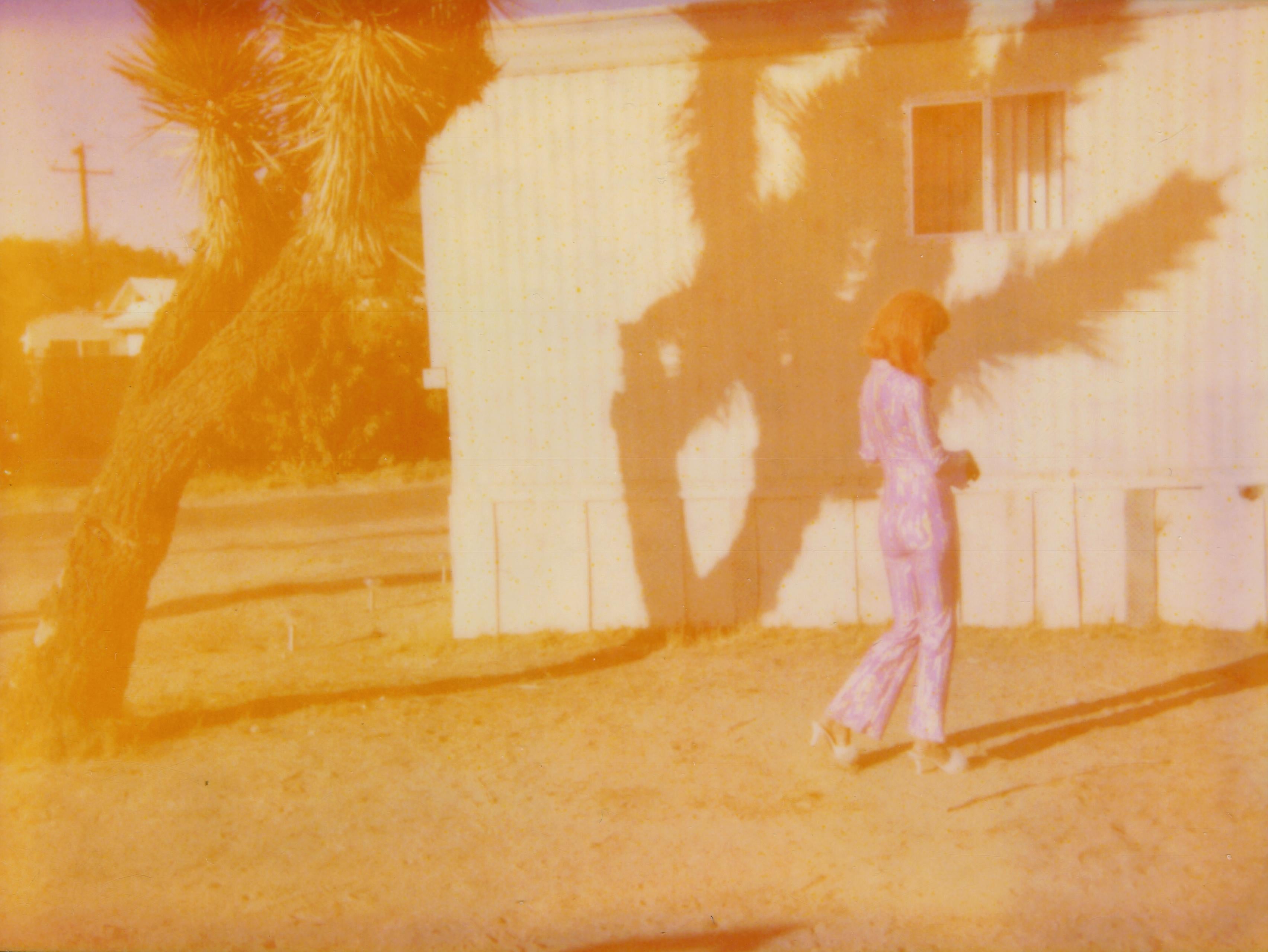 Color Photograph di Stefanie Schneider - Sunset - incluso il libro 'A Half Forgotten Dream' (Un sogno mezzo dimenticato)
