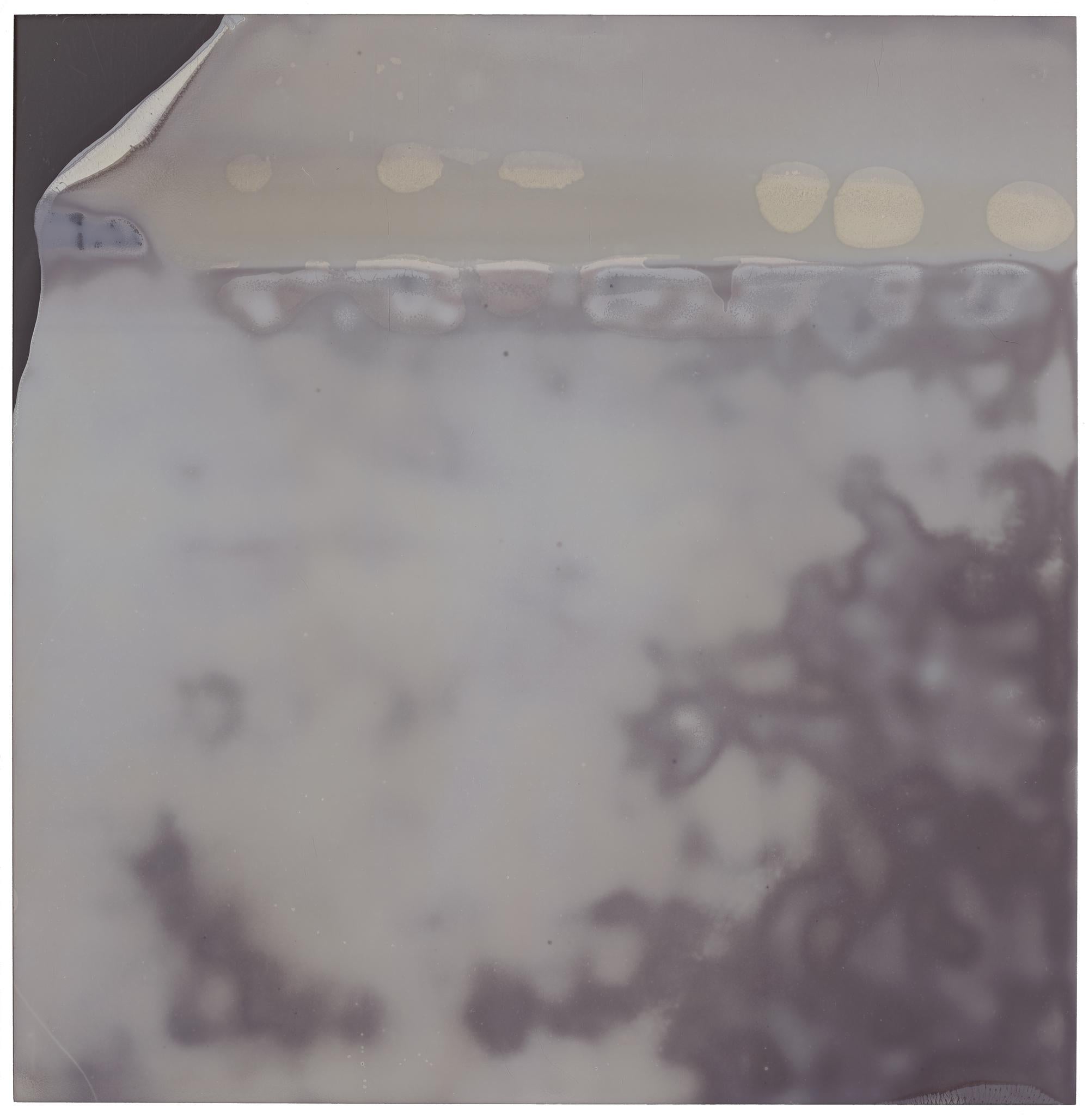 Landscape Photograph di Stefanie Schneider - L'oceano (Decostruttivismo) - Contemporanea, Polaroid scaduta
