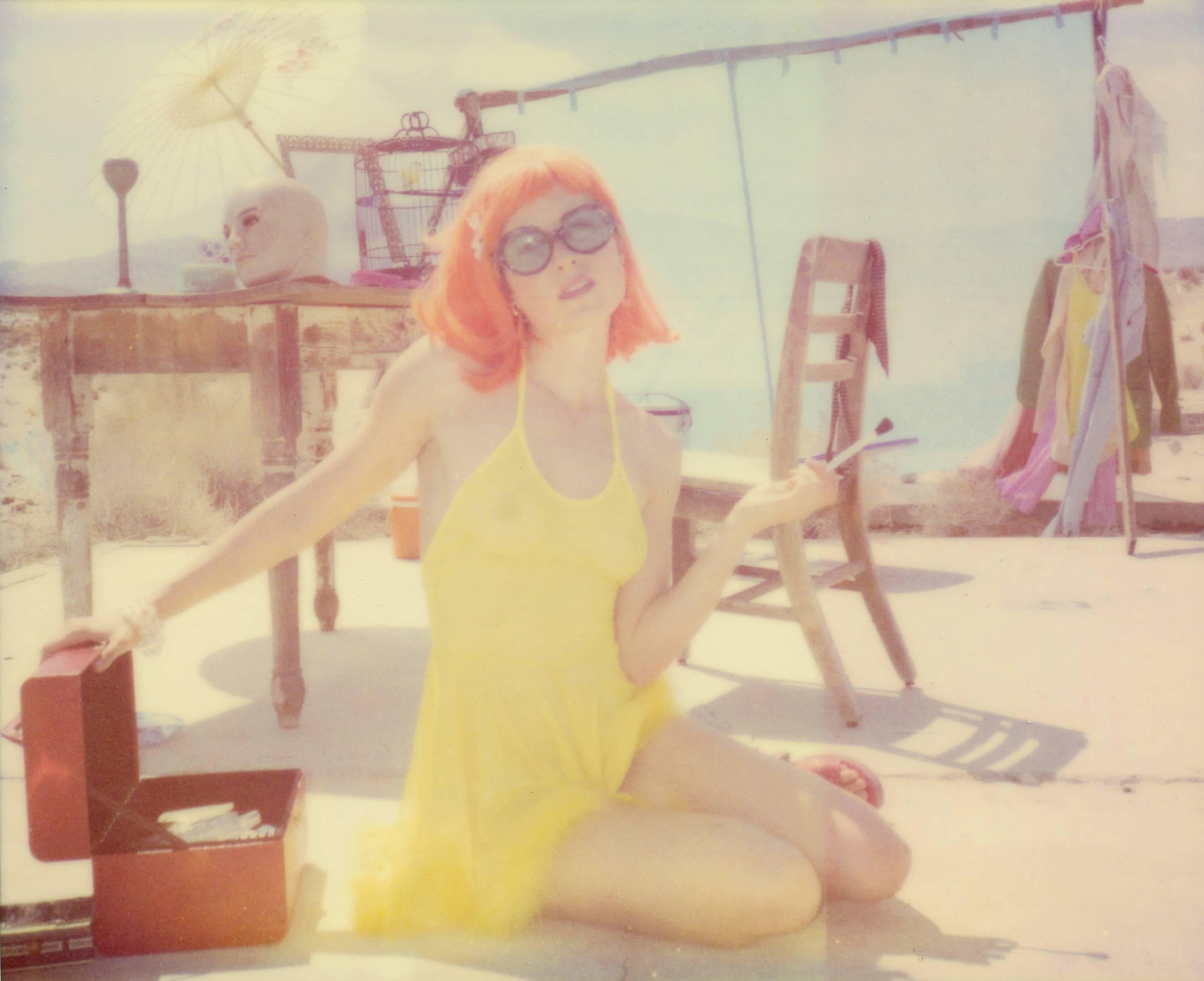 Treasure II (29 Palms, CA) - Polaroïd, encadré, analogique - Photograph de Stefanie Schneider